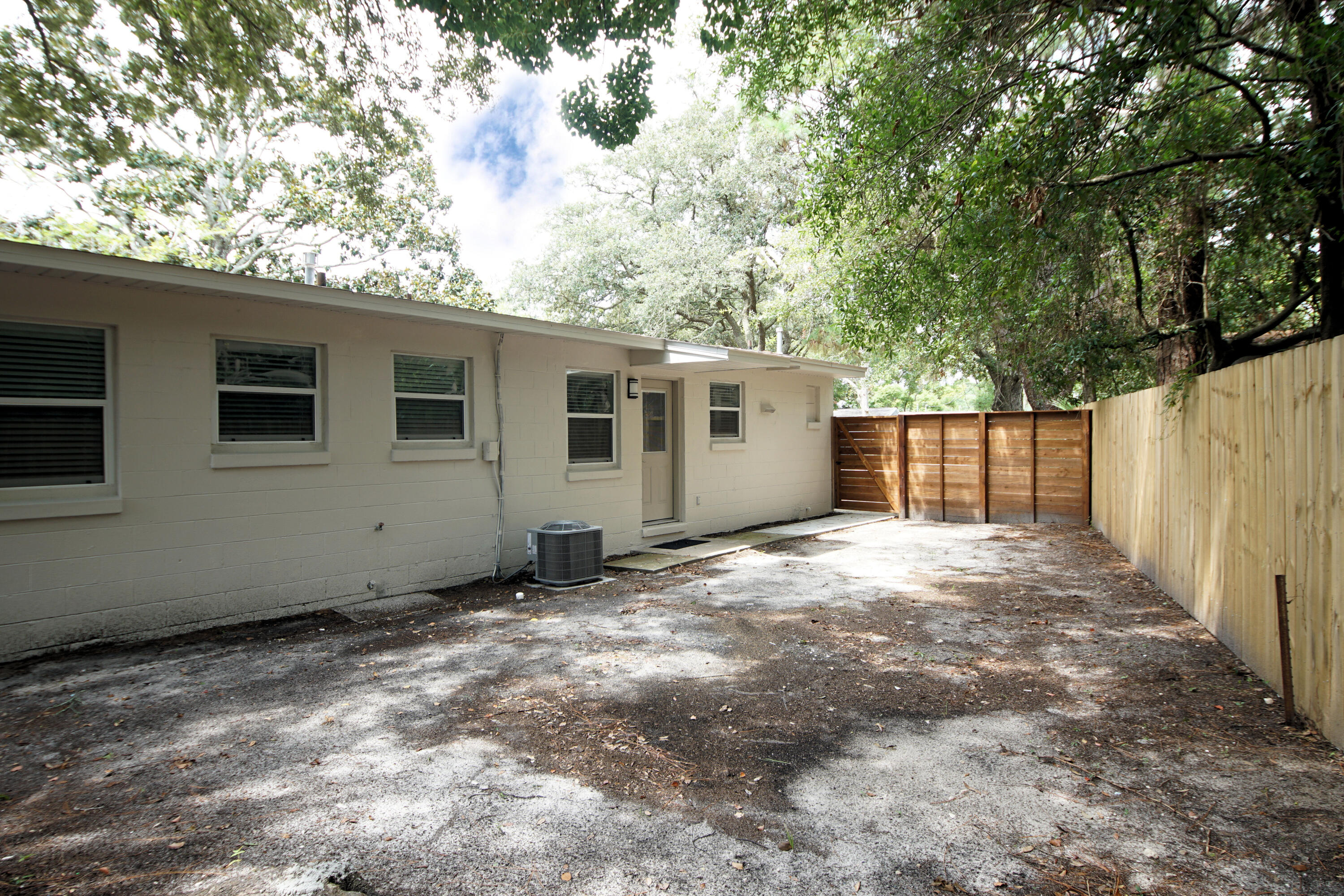 SEABREEZE 3RD ADDN - Residential