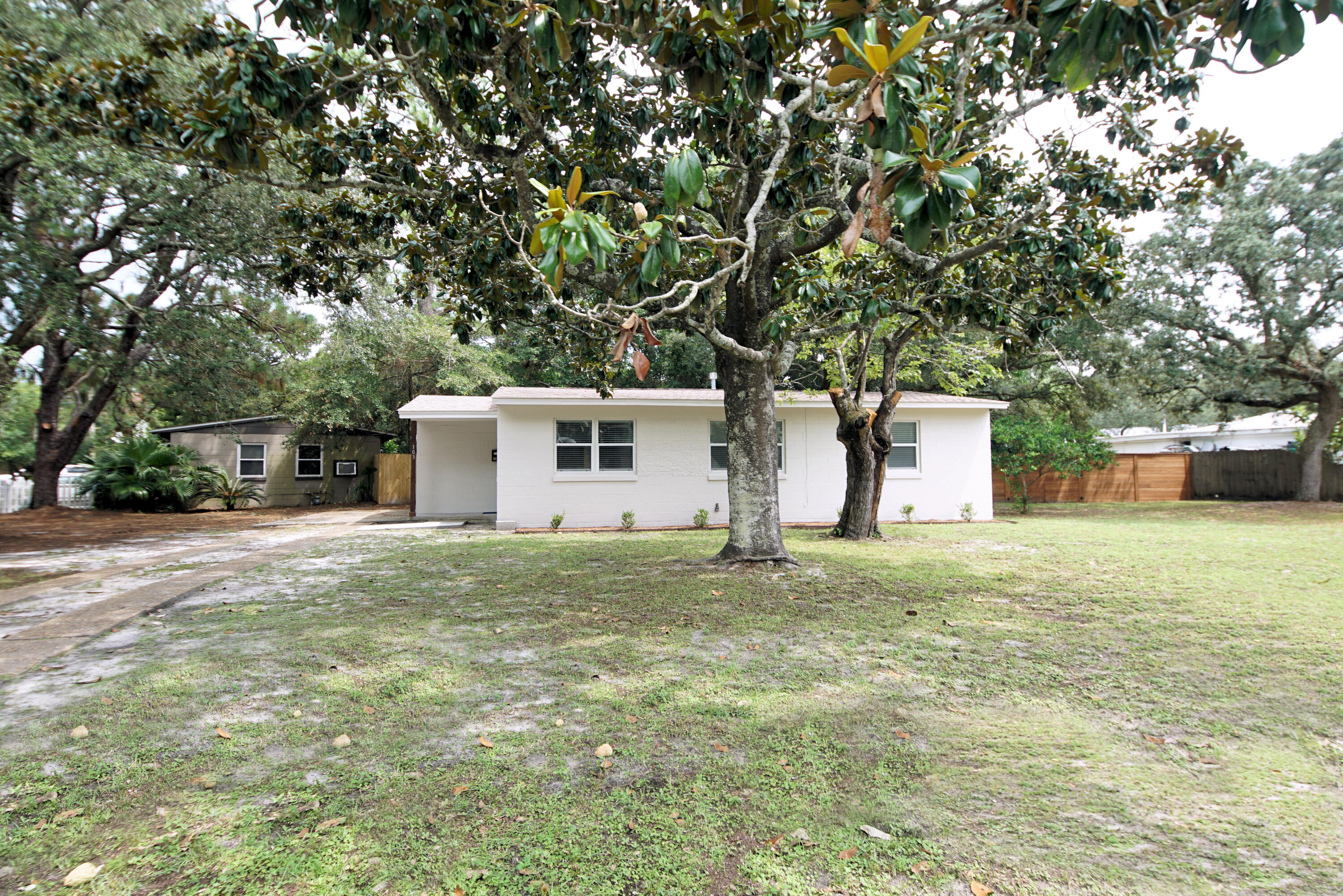 SEABREEZE 3RD ADDN - Residential