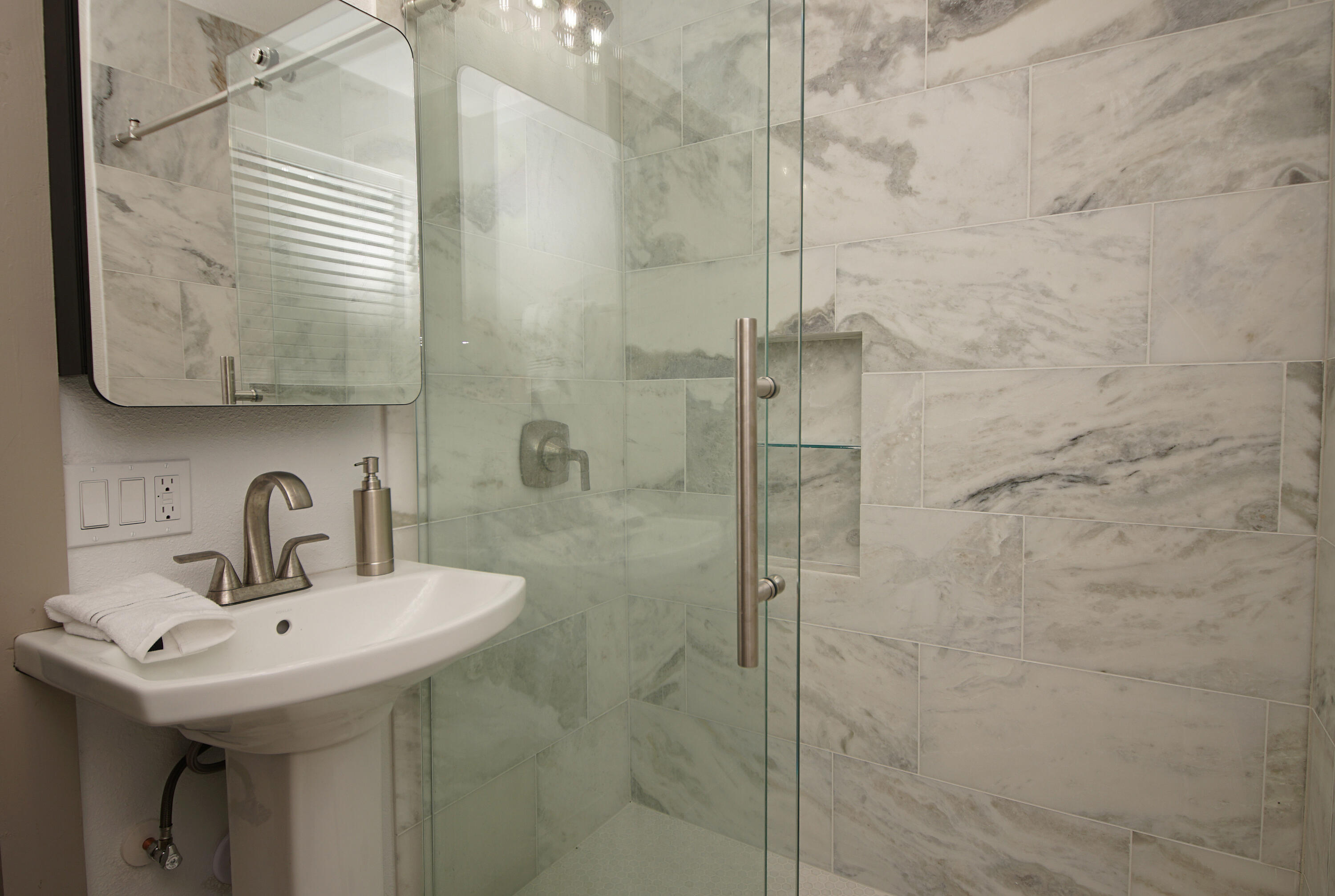 SEABREEZE 3RD ADDN - Residential