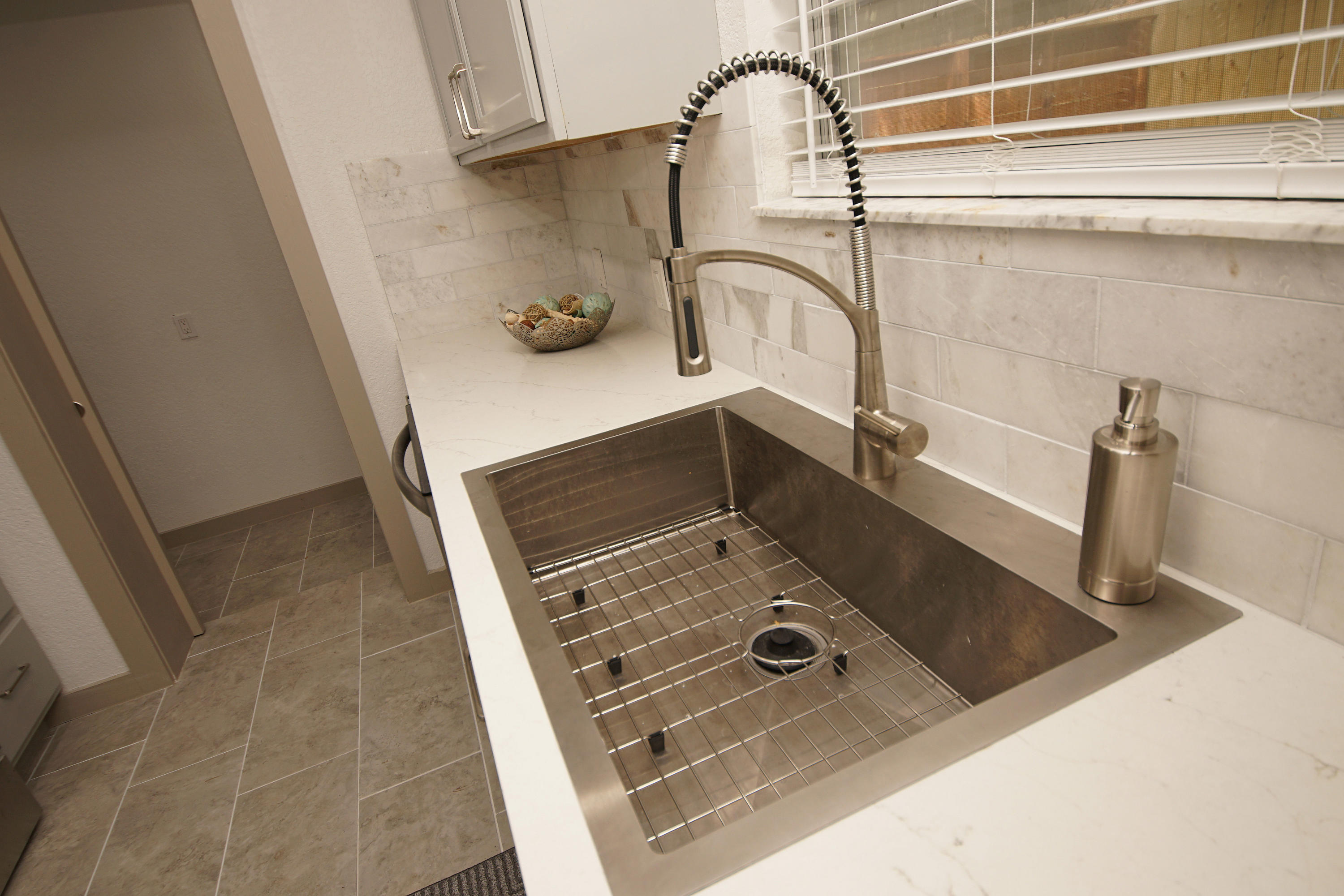 SEABREEZE 3RD ADDN - Residential