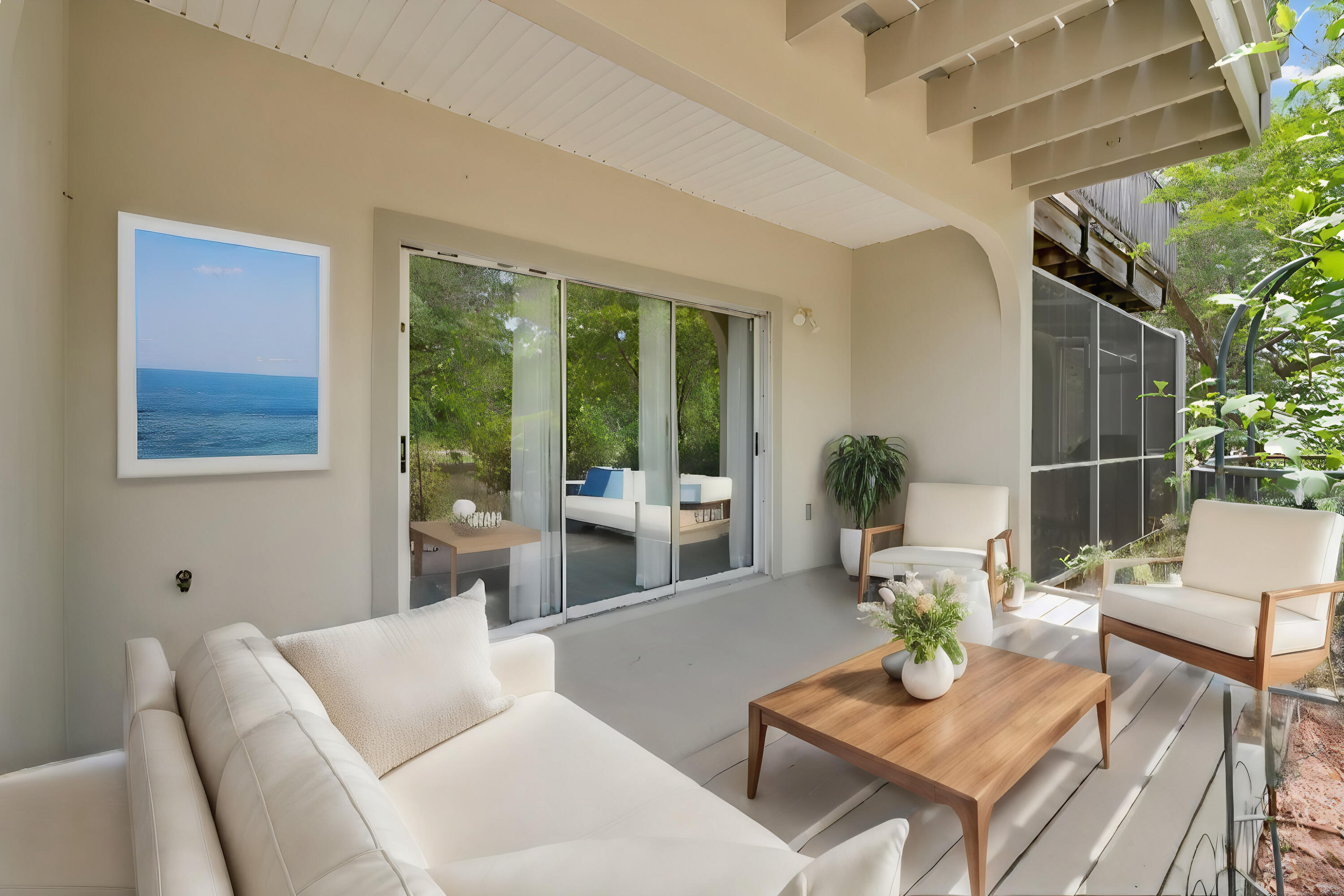 HIDDEN BAY VILLAGE - Residential