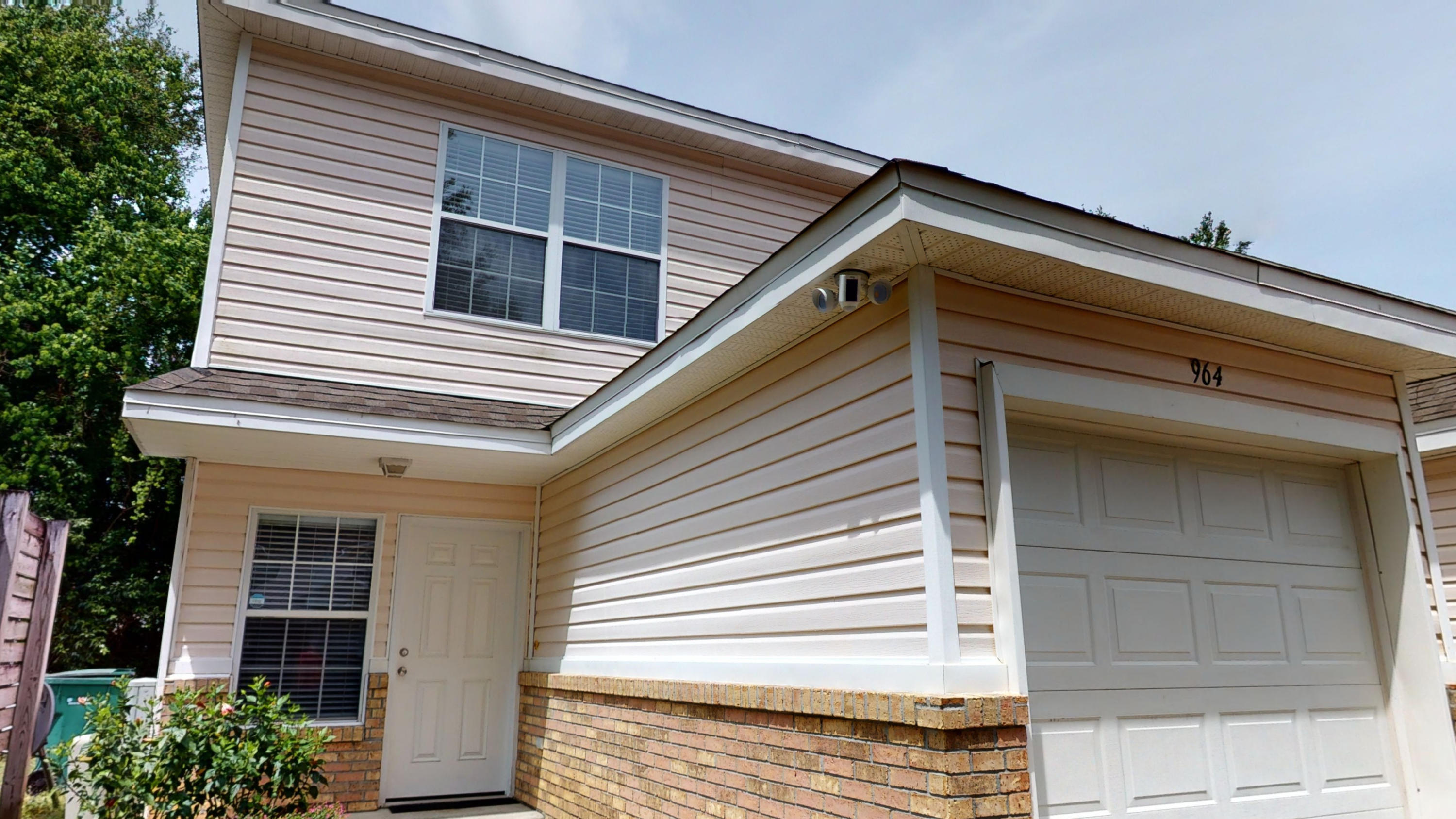 OAK PARK TOWNHOMES - Residential