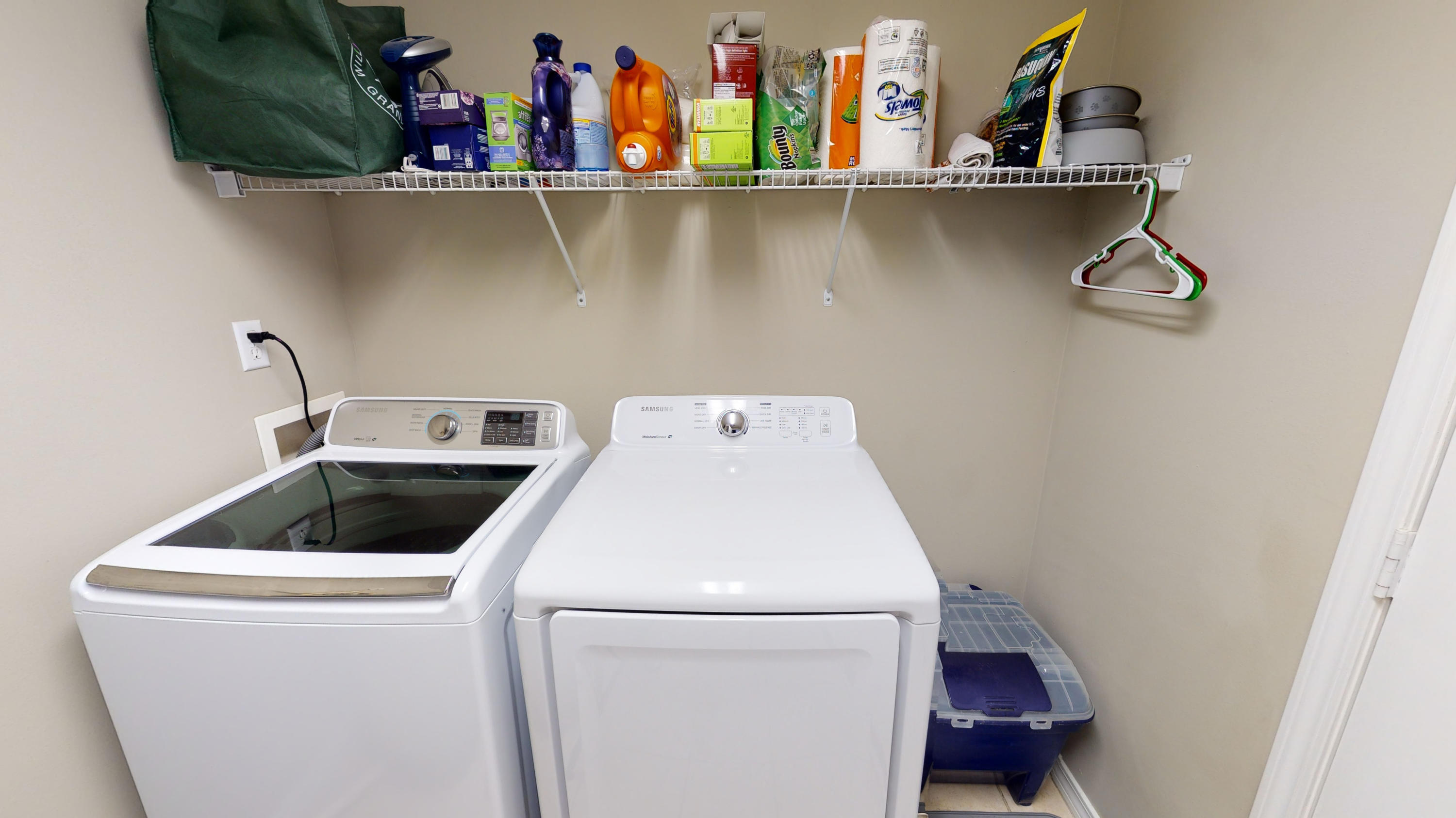 OAK PARK TOWNHOMES - Residential