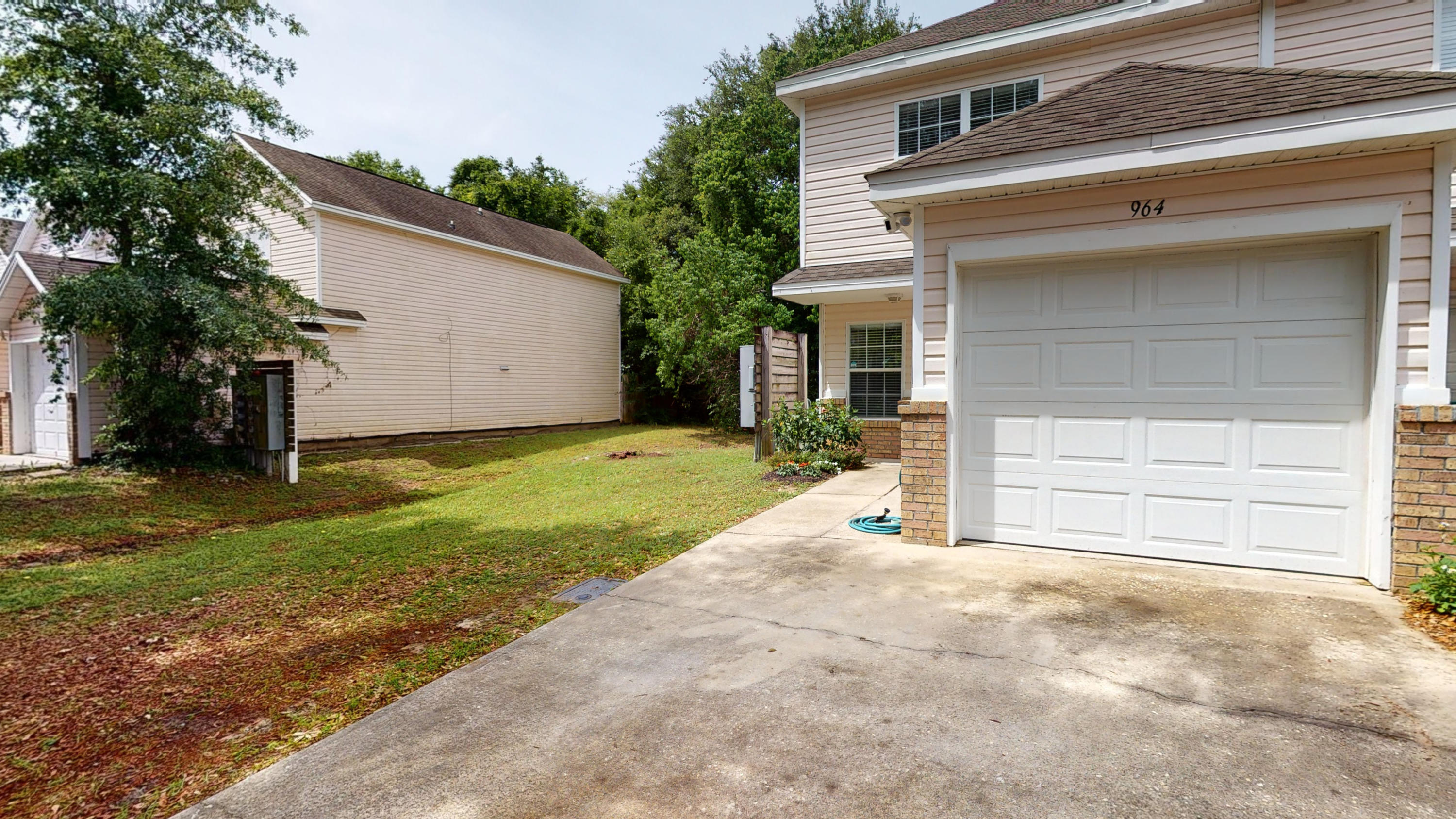 OAK PARK TOWNHOMES - Residential