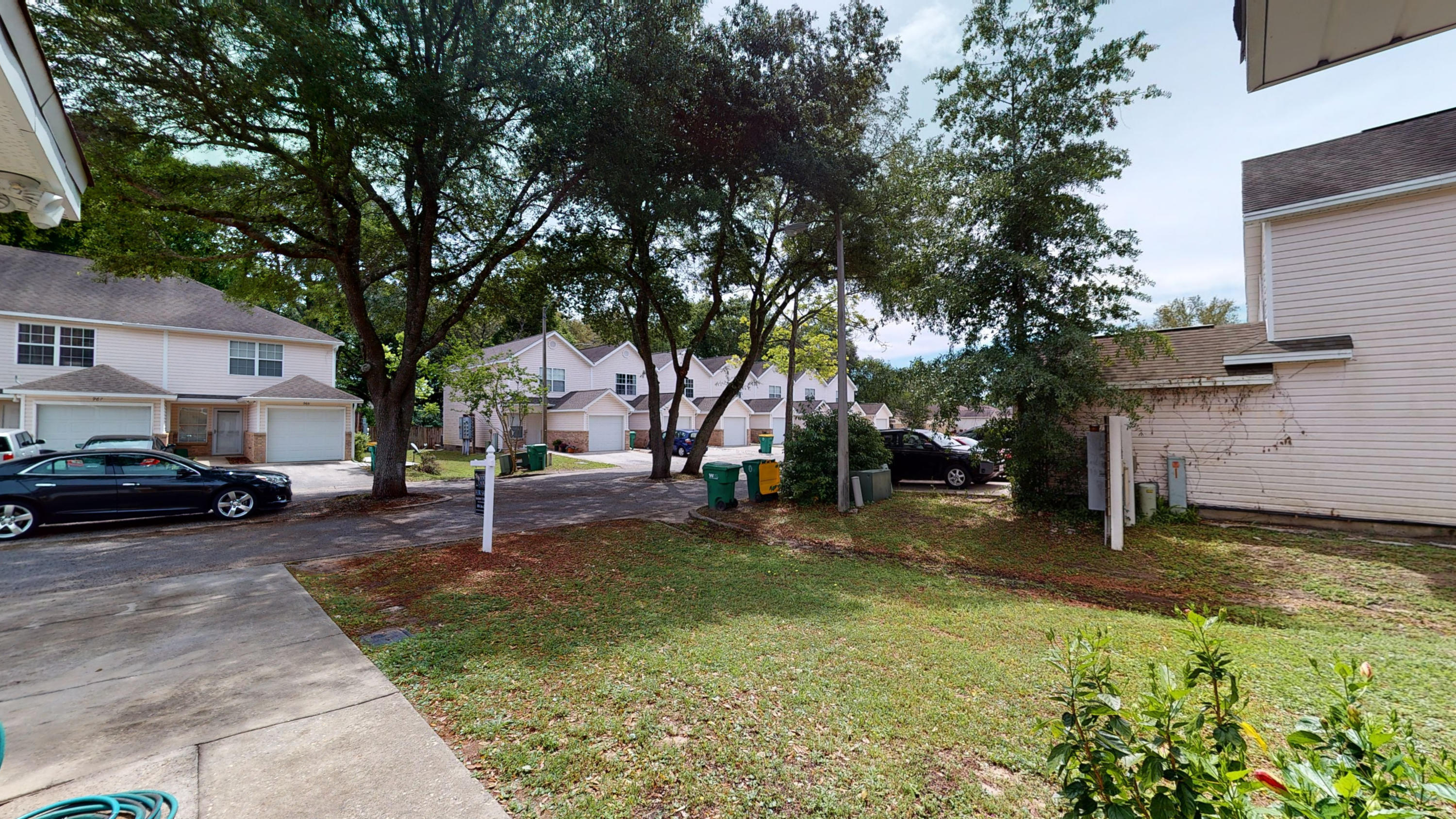 OAK PARK TOWNHOMES - Residential