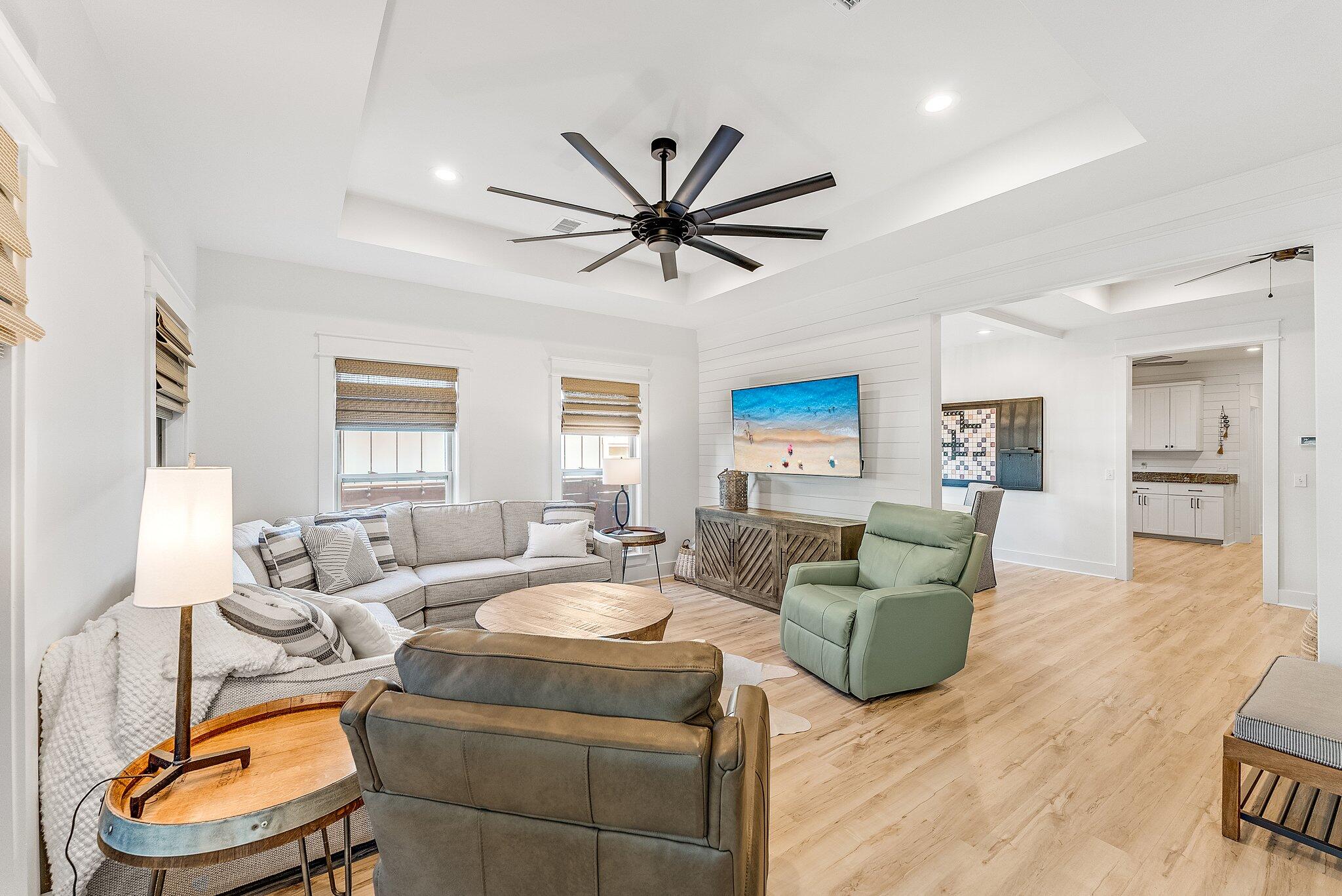 TOWN OF SANTA ROSA - Residential