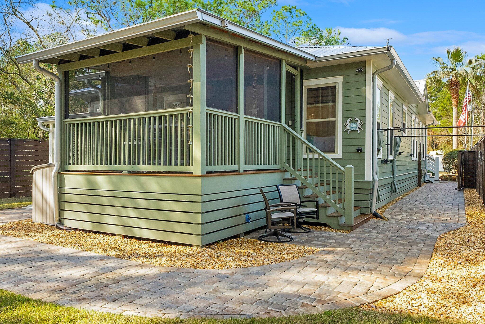 TOWN OF SANTA ROSA - Residential