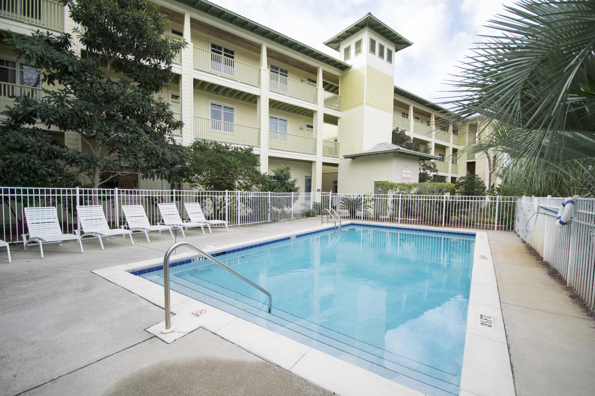 GRAND ISLE - Residential