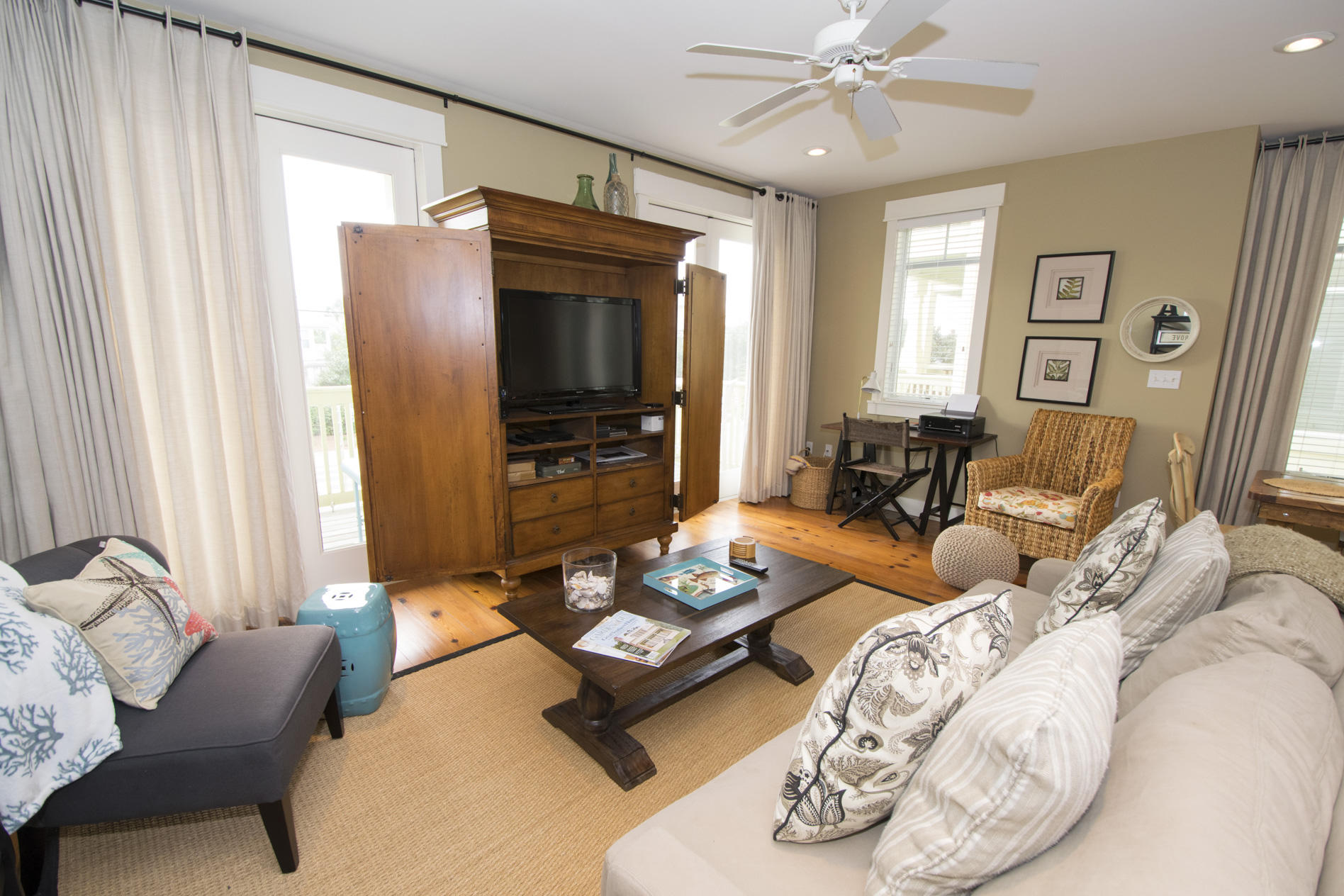 GRAND ISLE - Residential