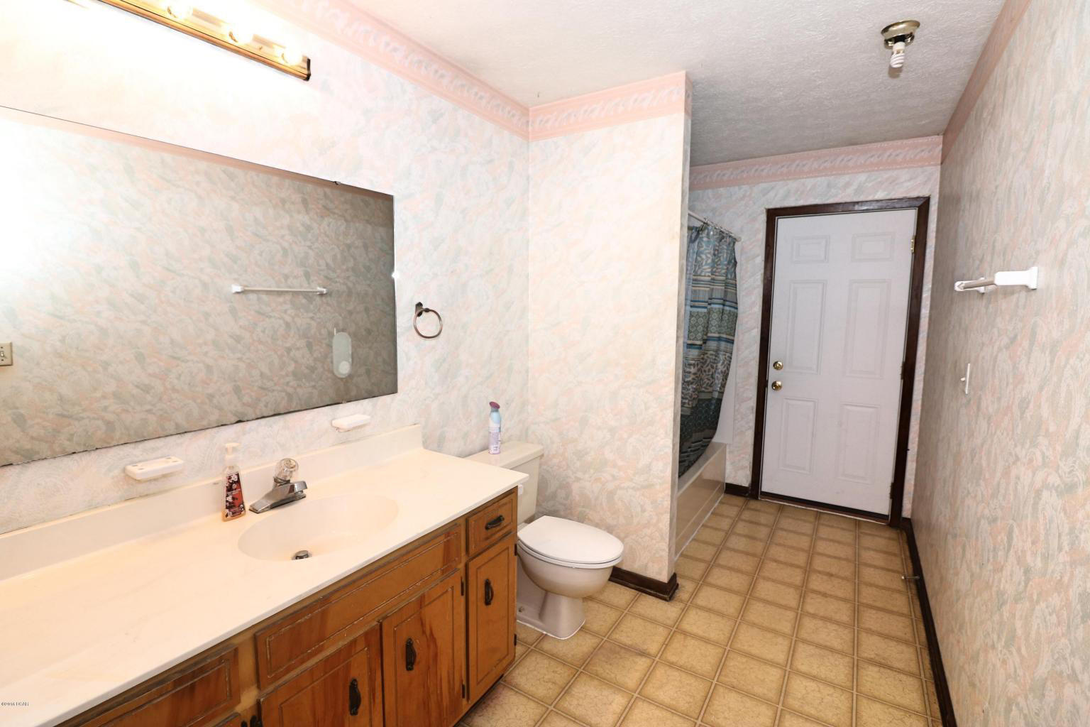 BAY FRONT UNIT 6 - Residential