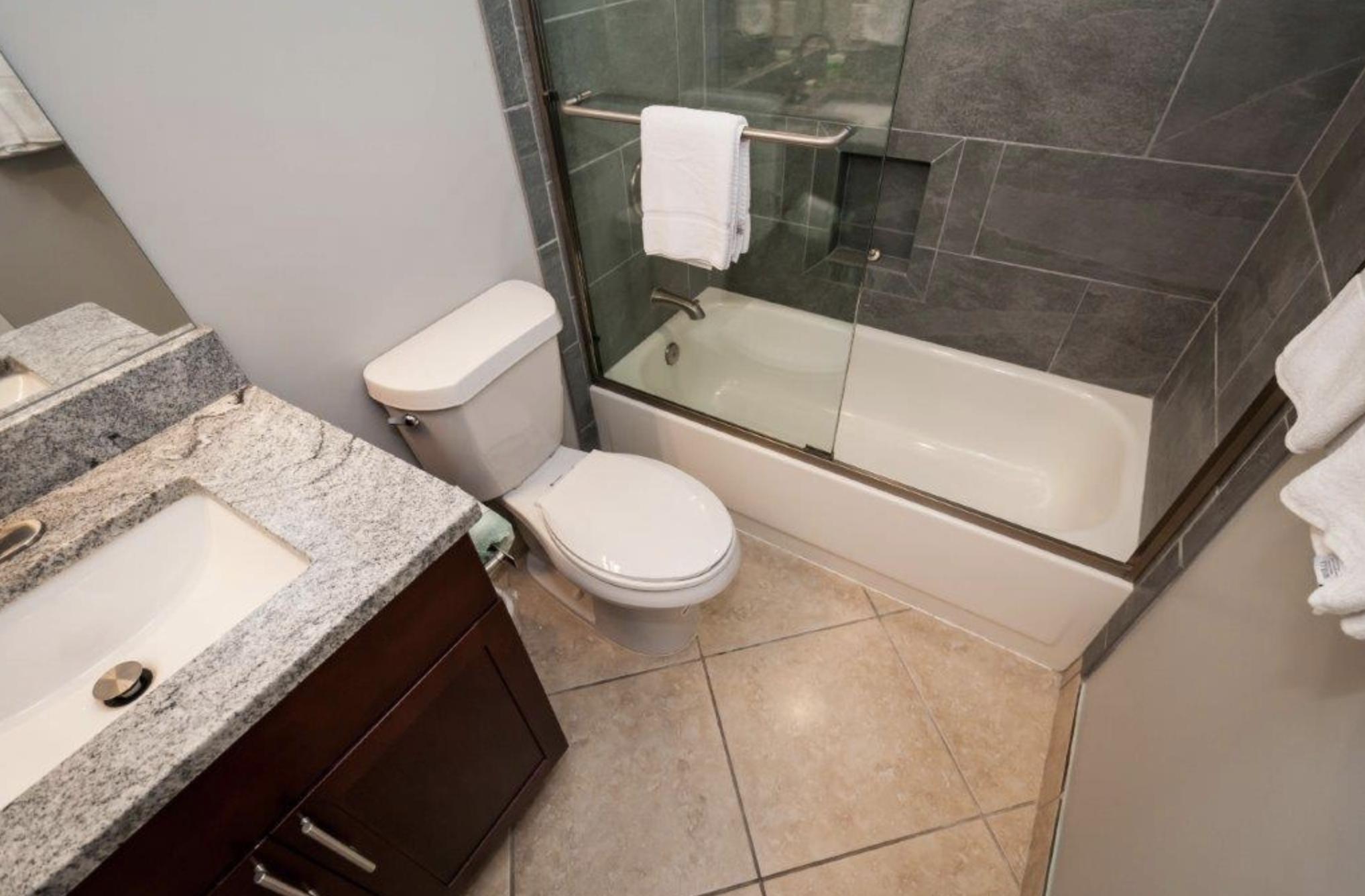 MAINSAIL CONDO PH 3 - Residential