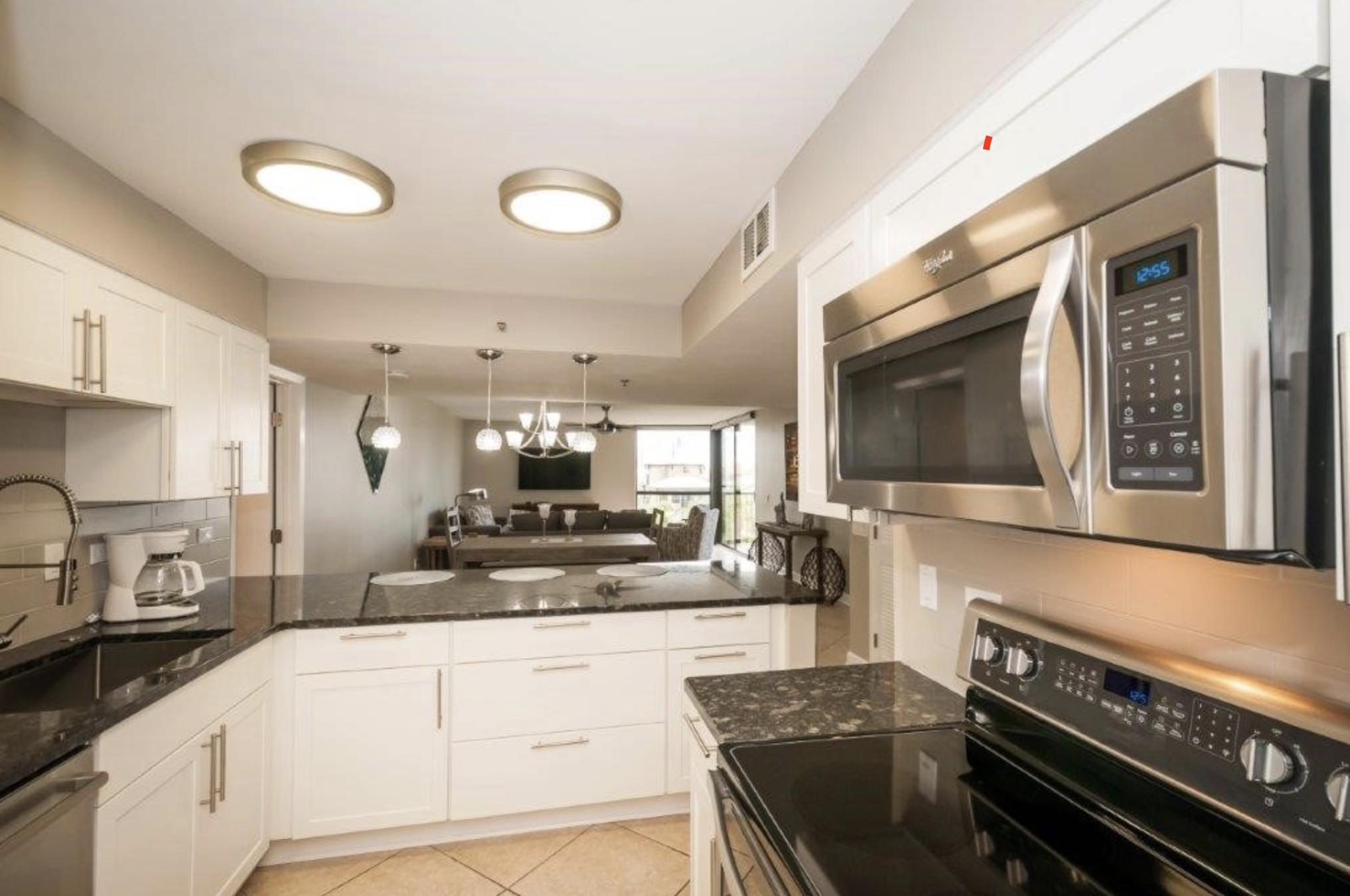 MAINSAIL CONDO PH 3 - Residential