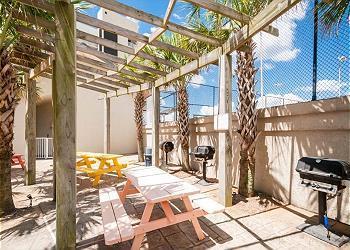 MAINSAIL CONDO PH 3 - Residential