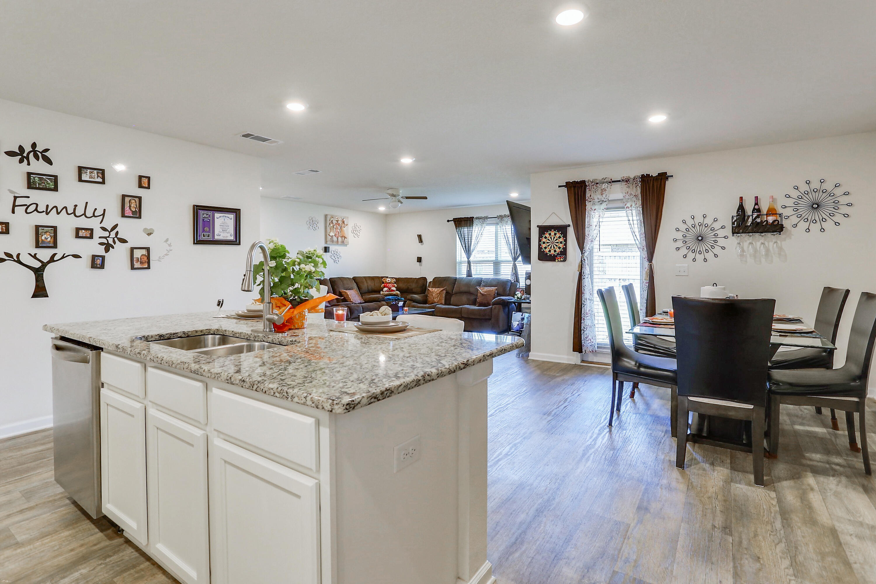 Redstone Commons - Residential