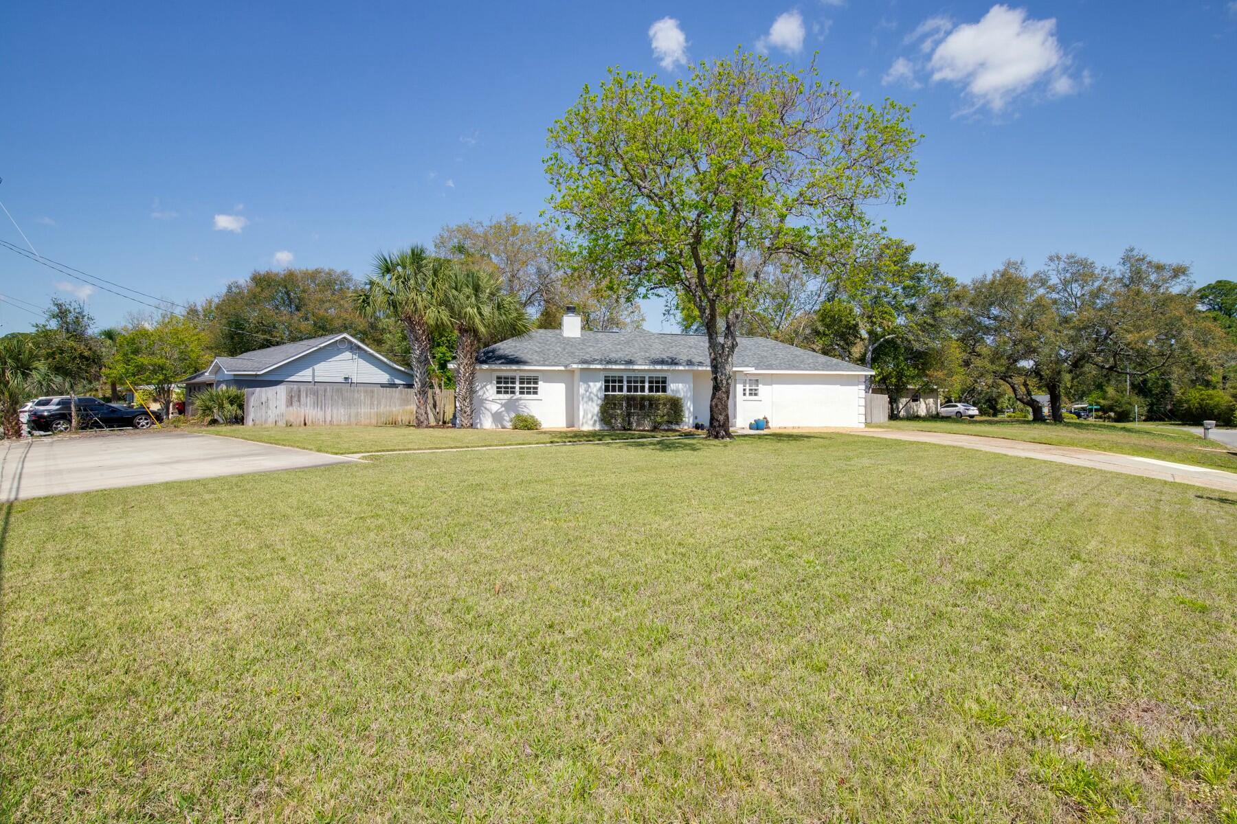 141 NE Staff Drive