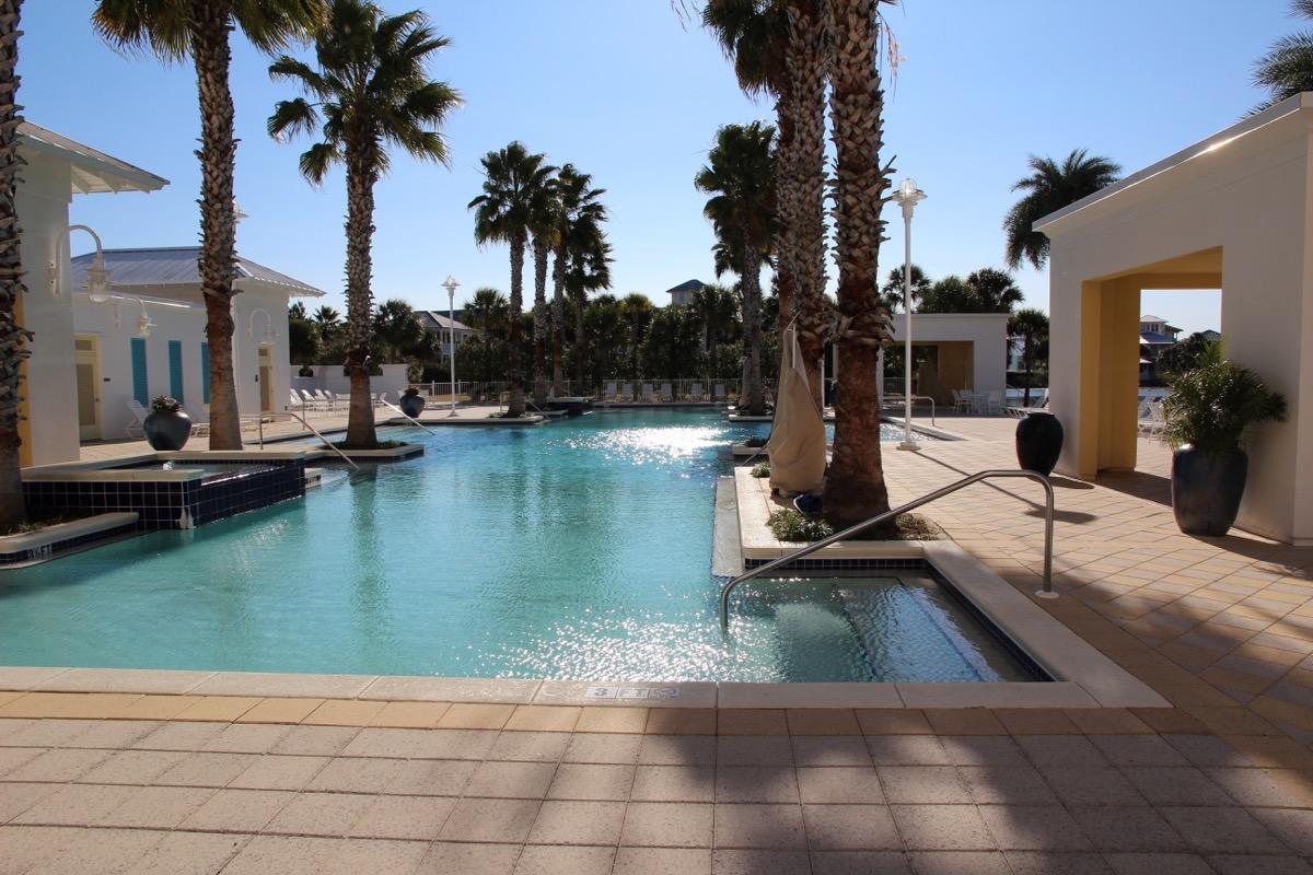 Carillon Beach Inn - Residential