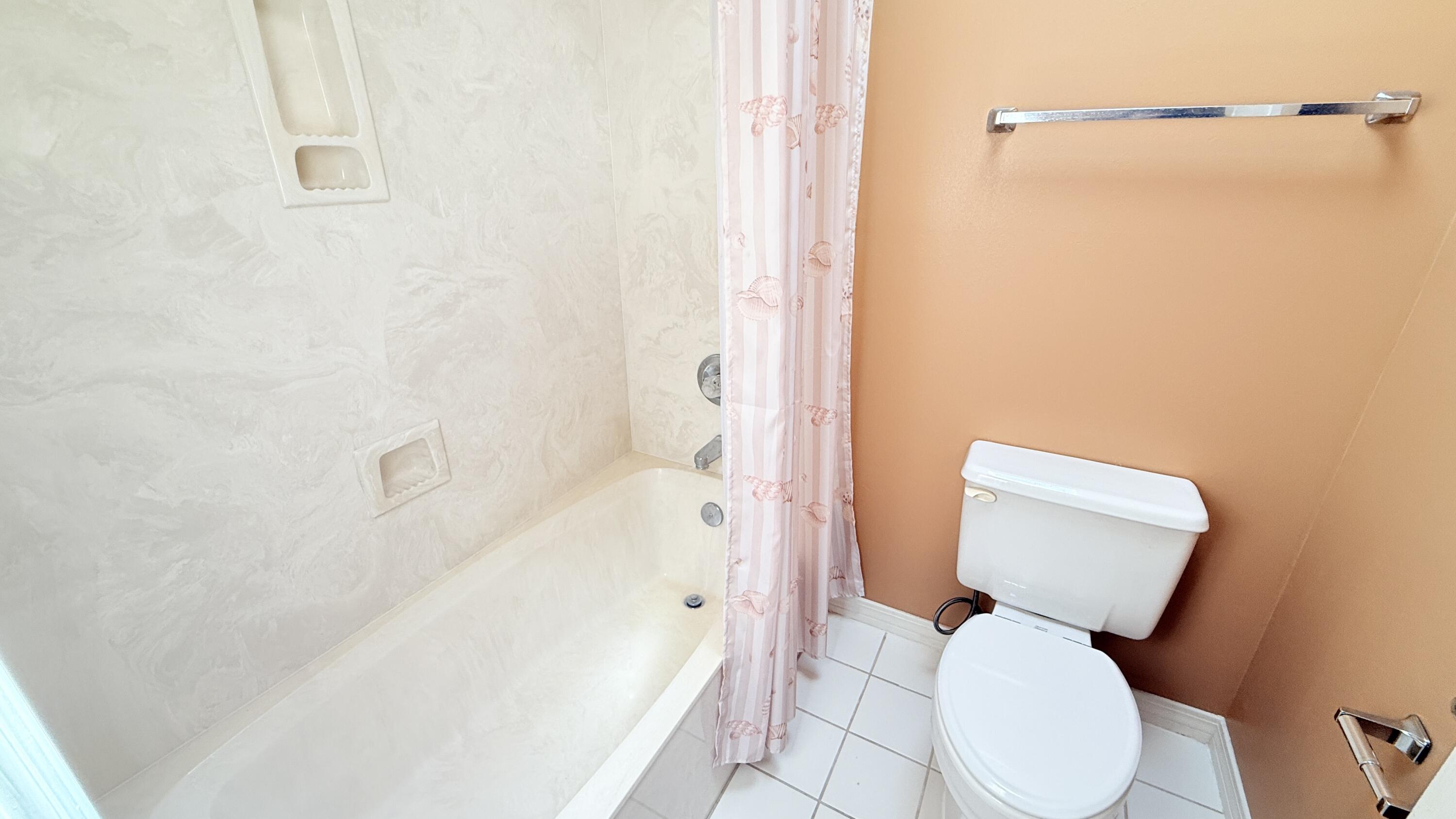 CARIBBEAN VILLAGE WEST - Residential