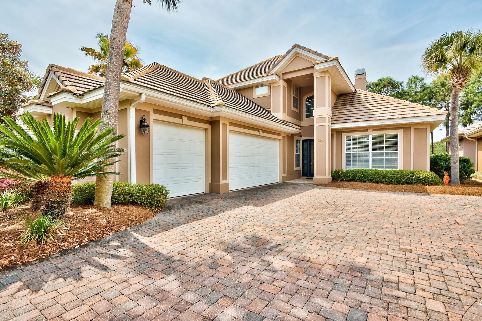 REGATTA BAY PATIO HOMES - Residential