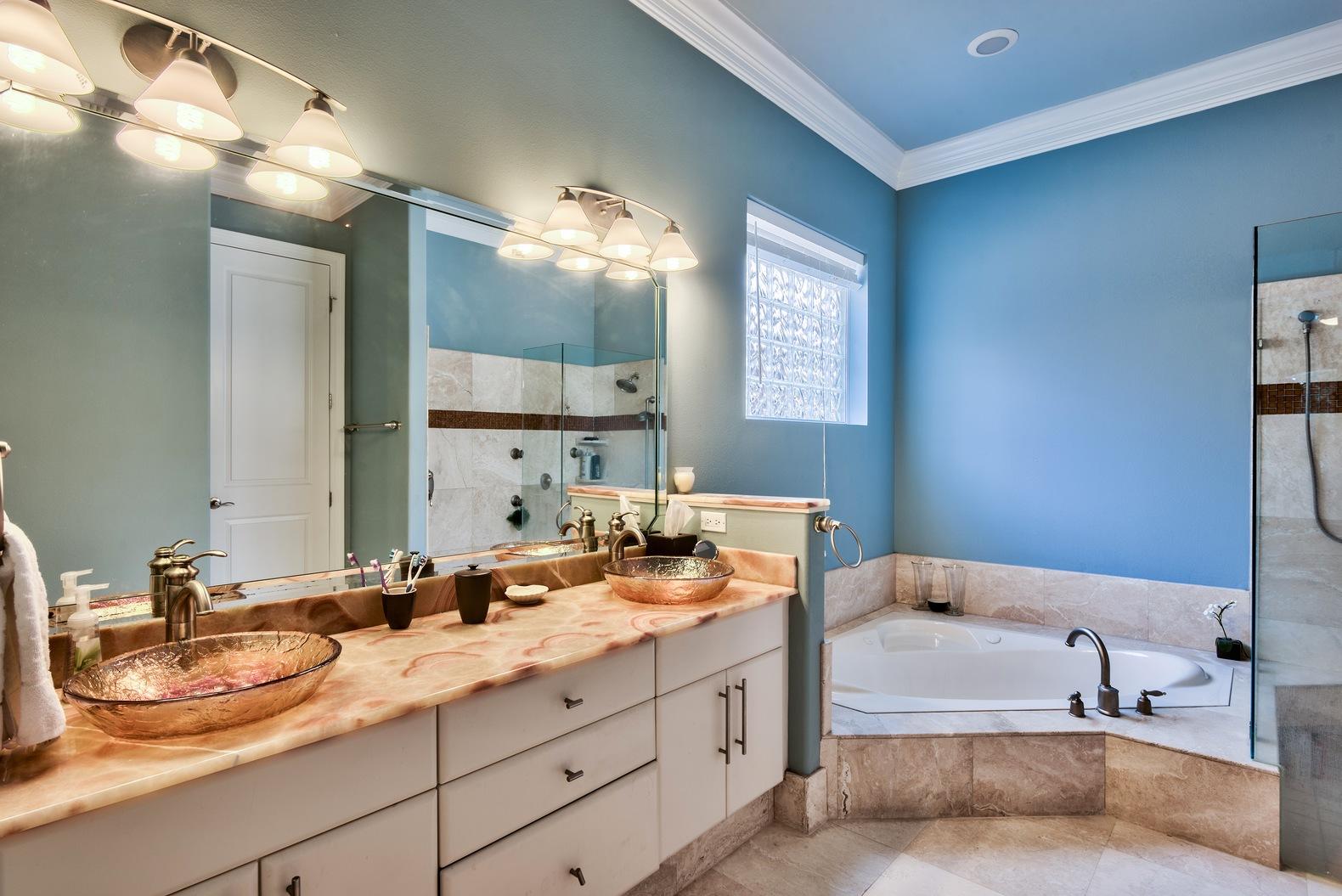 REGATTA BAY PATIO HOMES - Residential