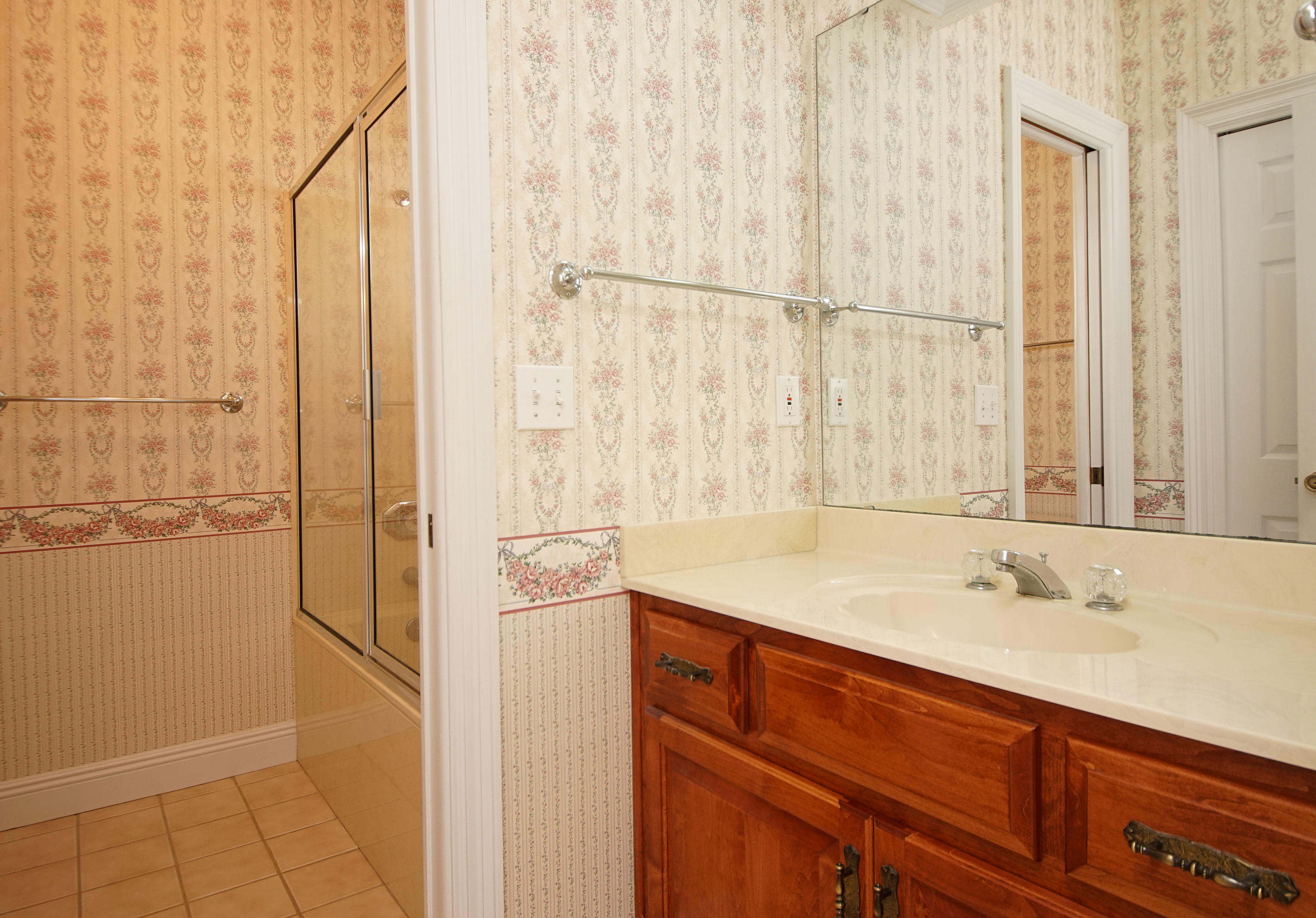 LAKE POINTE - Residential