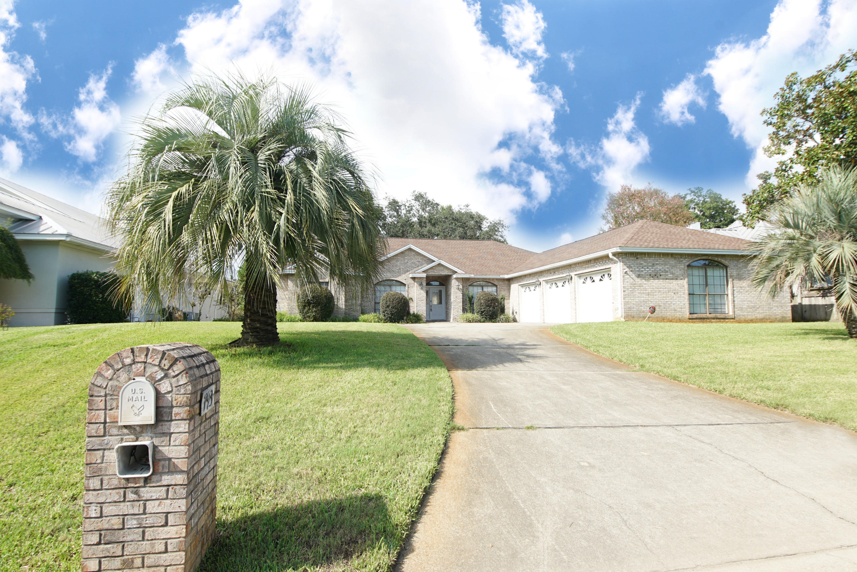 LAKE POINTE - Residential