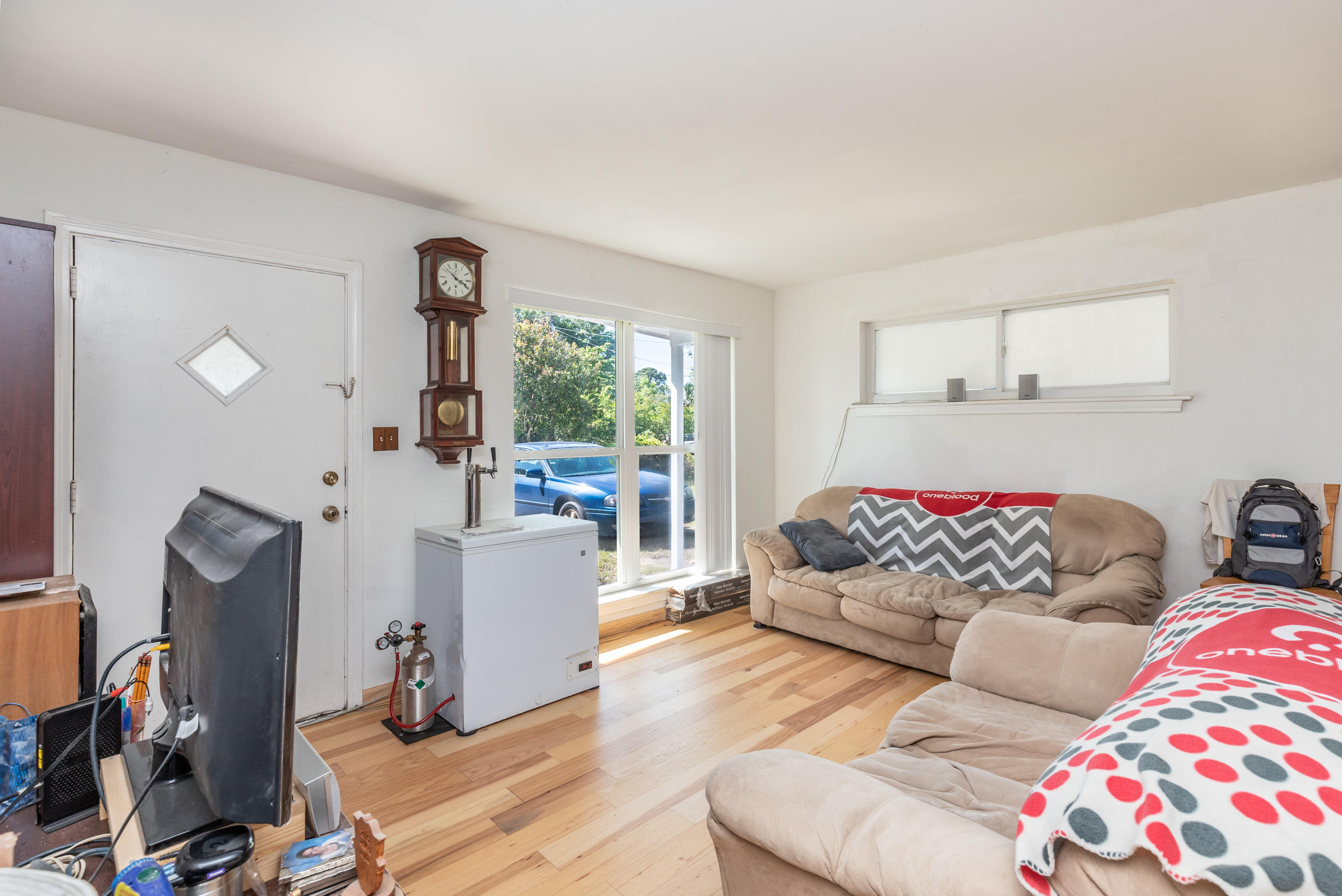 ELLIOTTS POINT 7TH ADDN - Residential