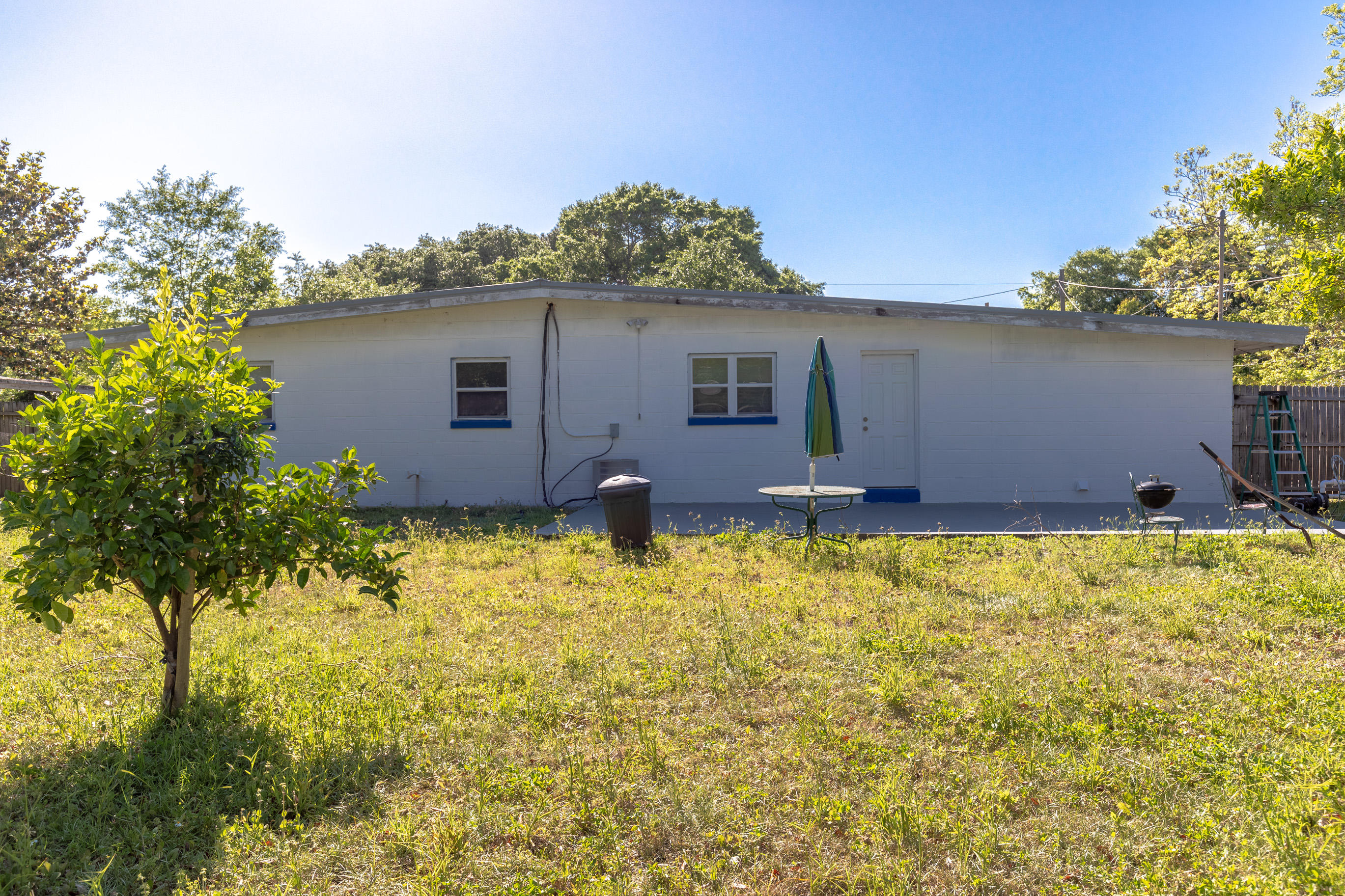 ELLIOTTS POINT 7TH ADDN - Residential