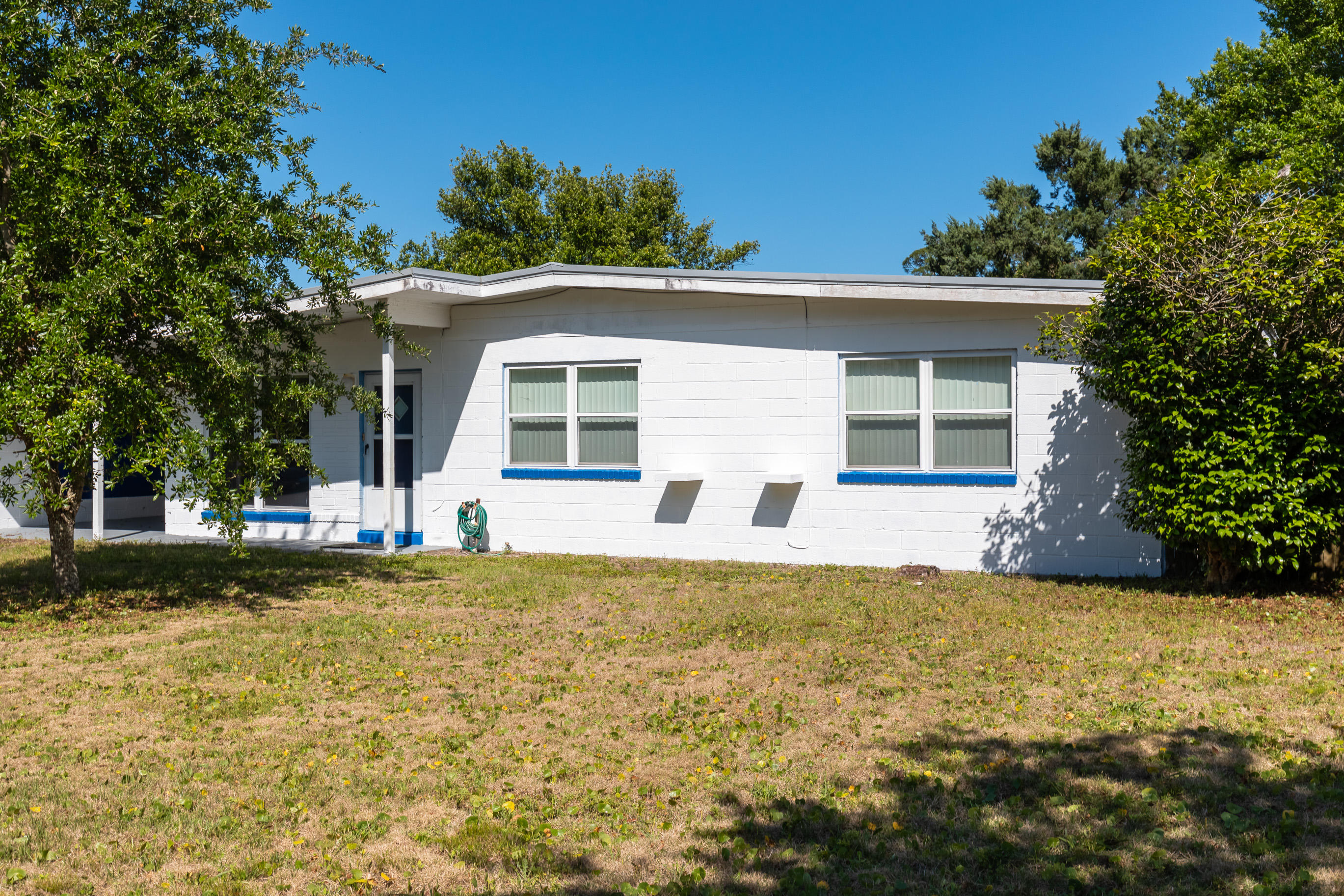 ELLIOTTS POINT 7TH ADDN - Residential