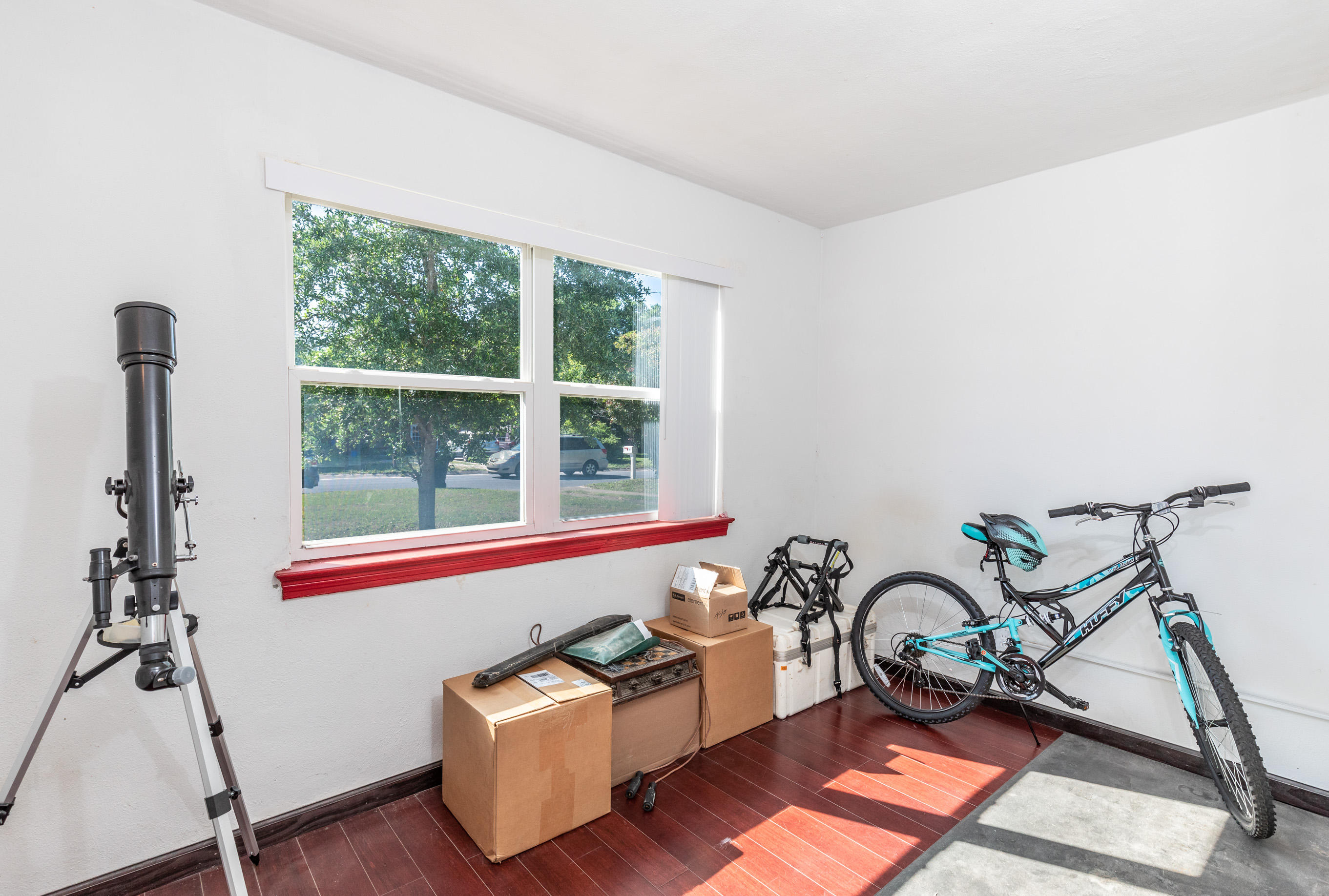 ELLIOTTS POINT 7TH ADDN - Residential