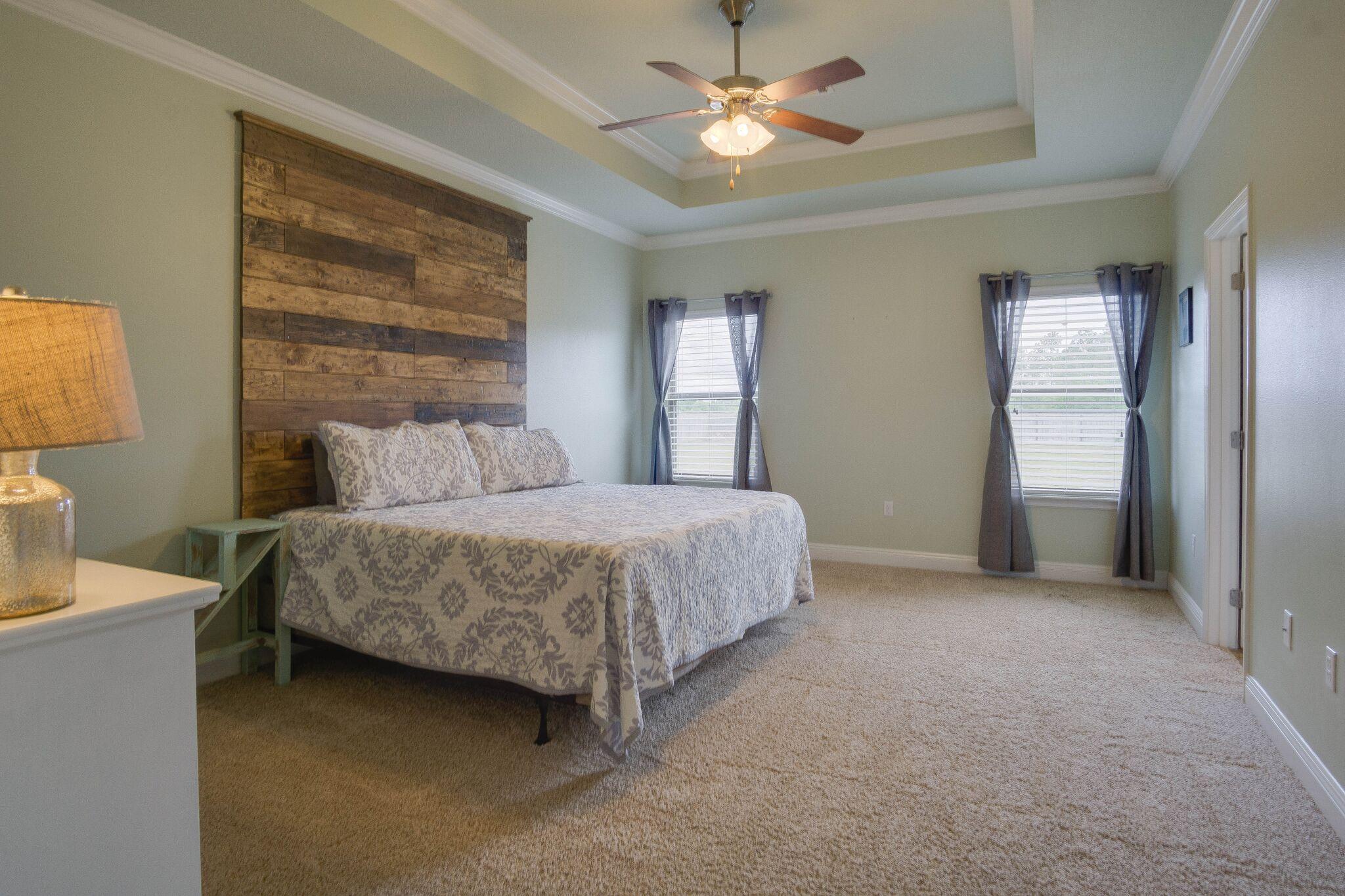 BROWNSTONE MANOR - Residential