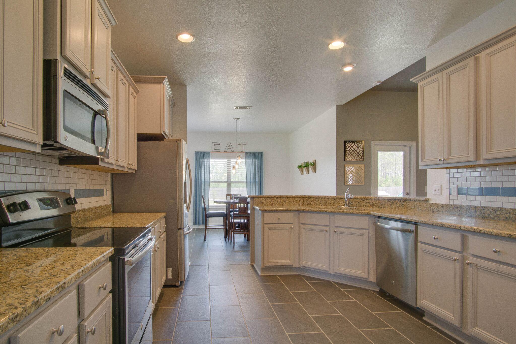 BROWNSTONE MANOR - Residential