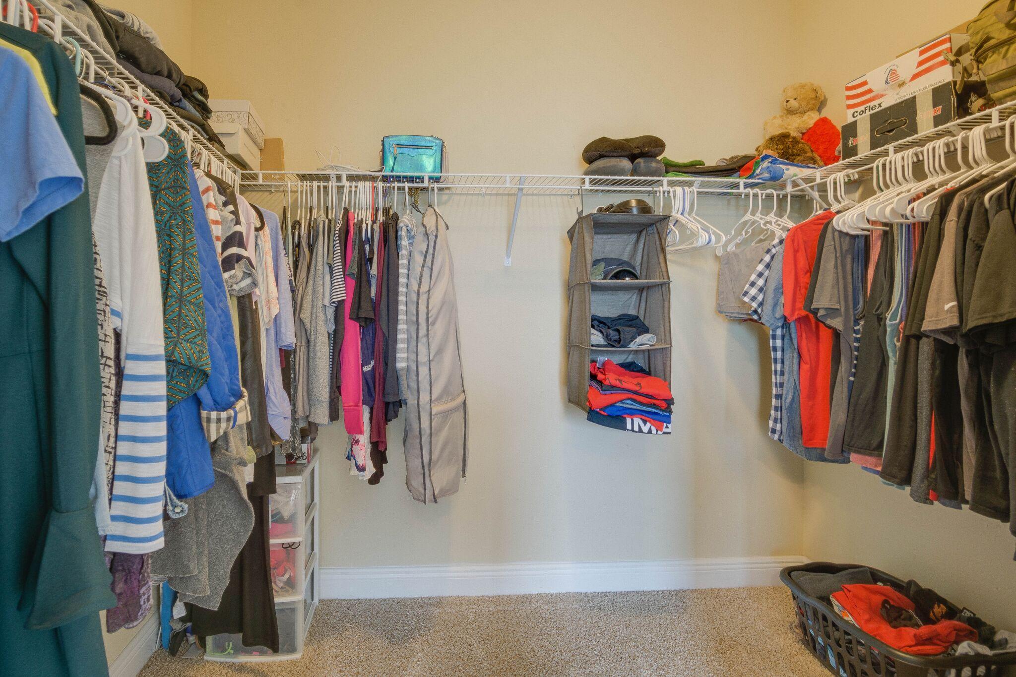 BROWNSTONE MANOR - Residential