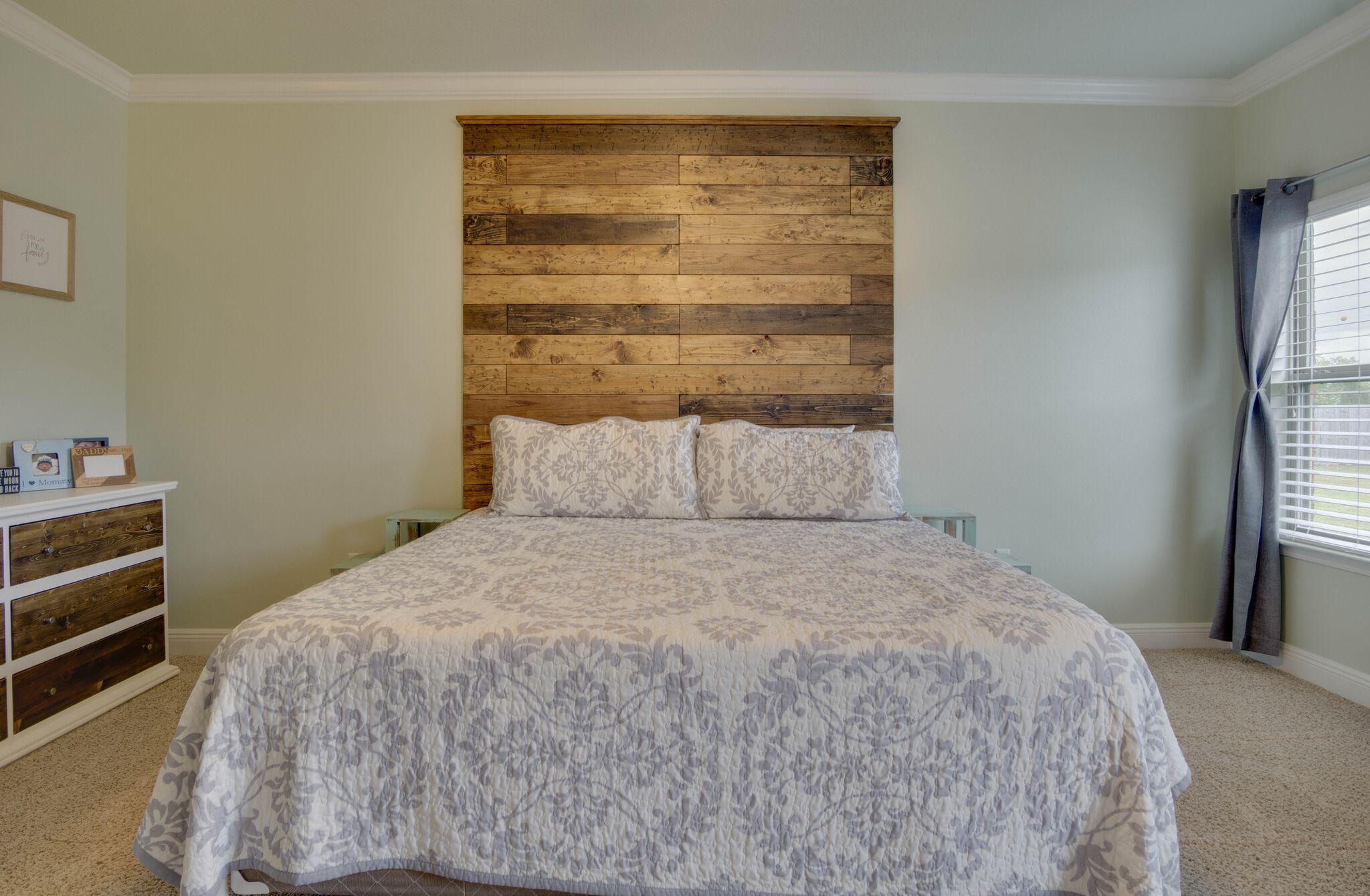 BROWNSTONE MANOR - Residential