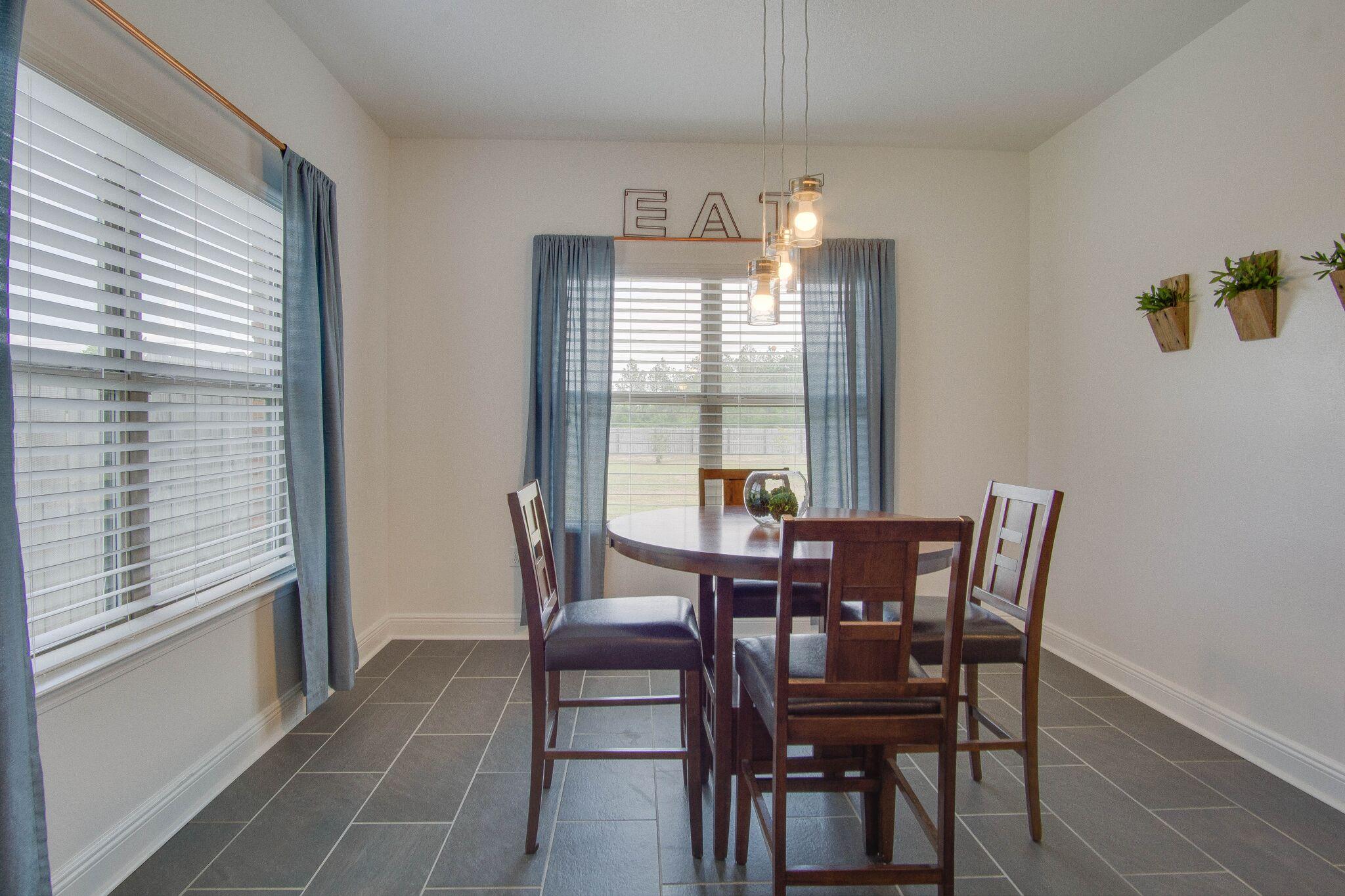 BROWNSTONE MANOR - Residential