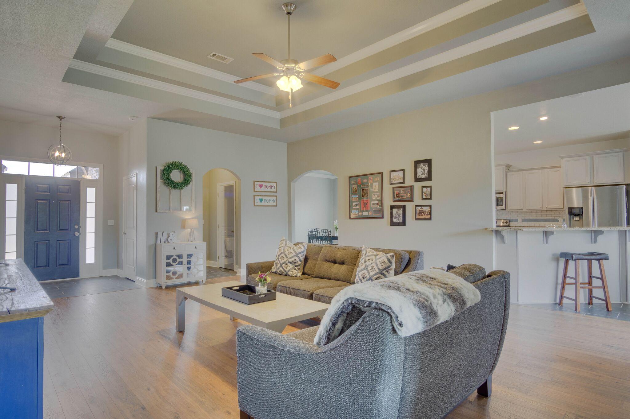 BROWNSTONE MANOR - Residential