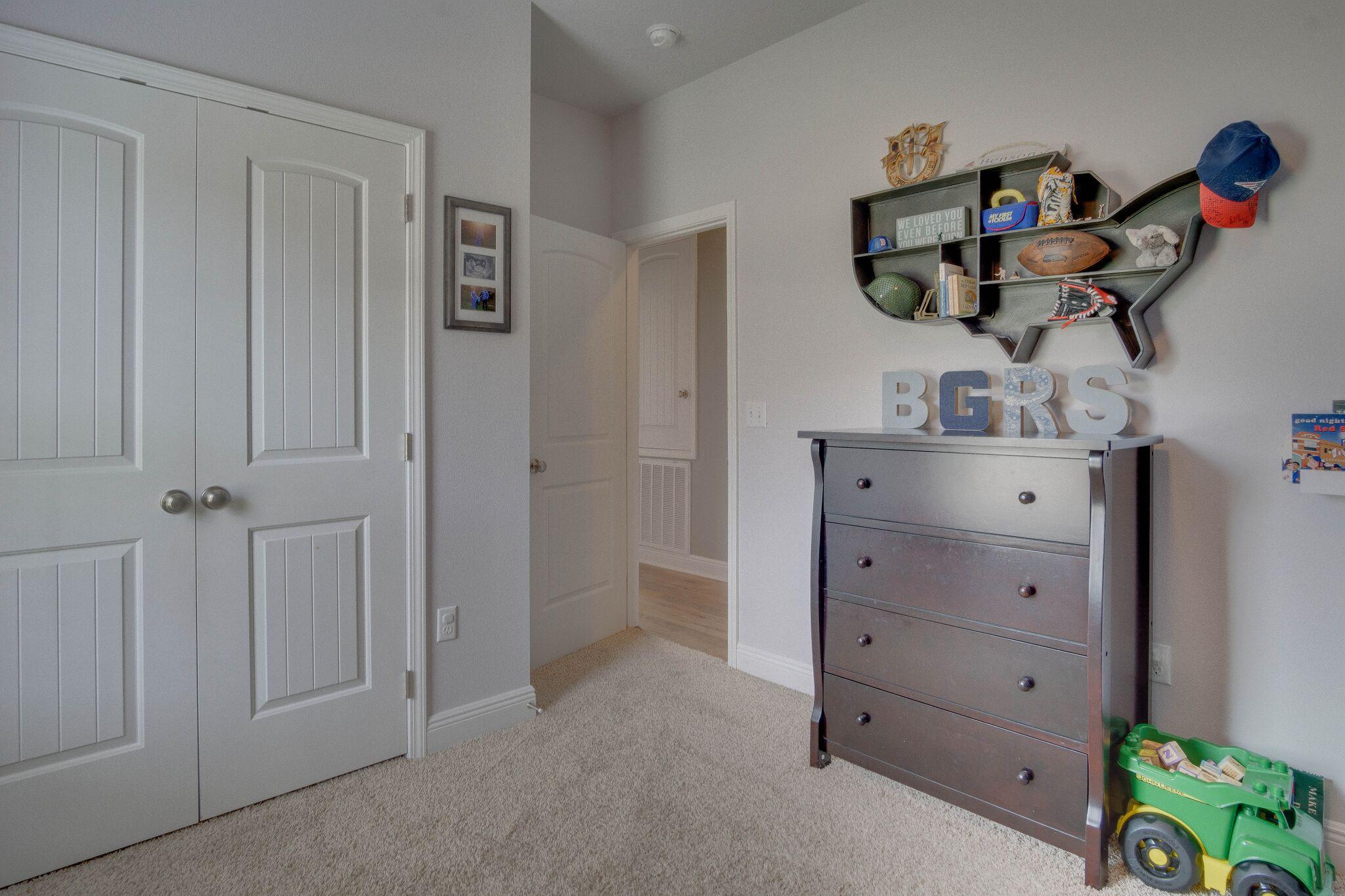 BROWNSTONE MANOR - Residential