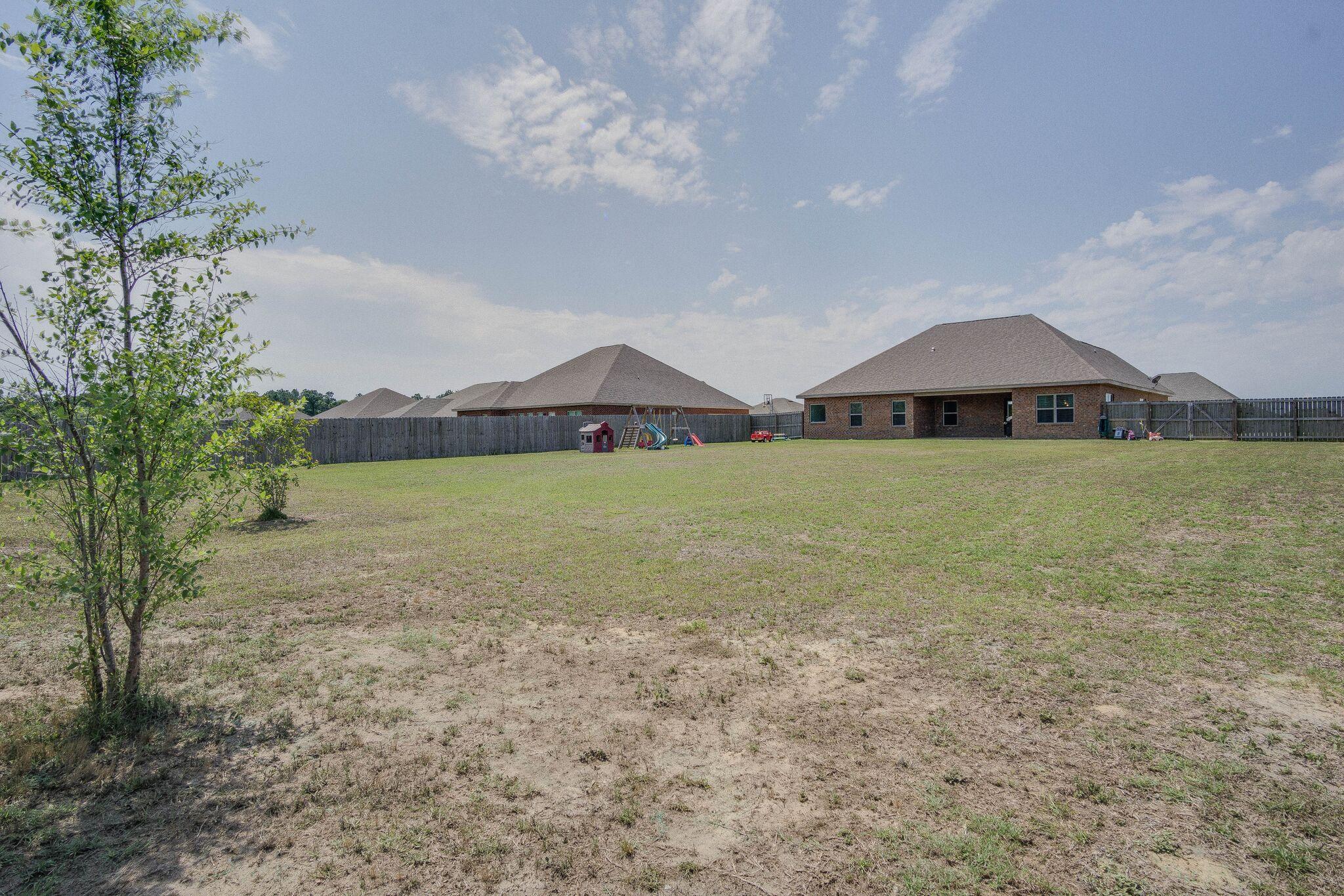 BROWNSTONE MANOR - Residential