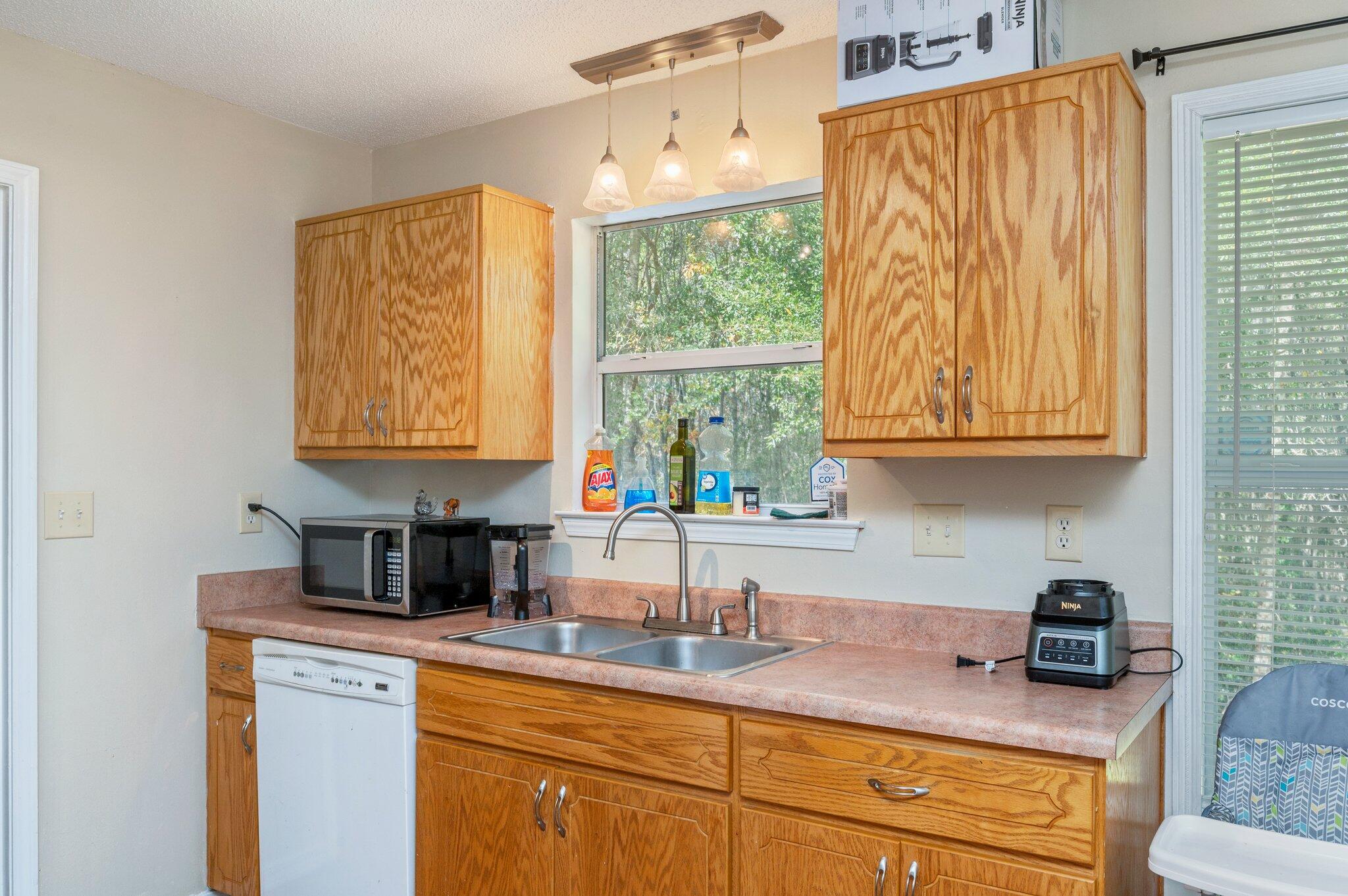 CRESTVIEW SUBURB (231000.00) - Residential Lease