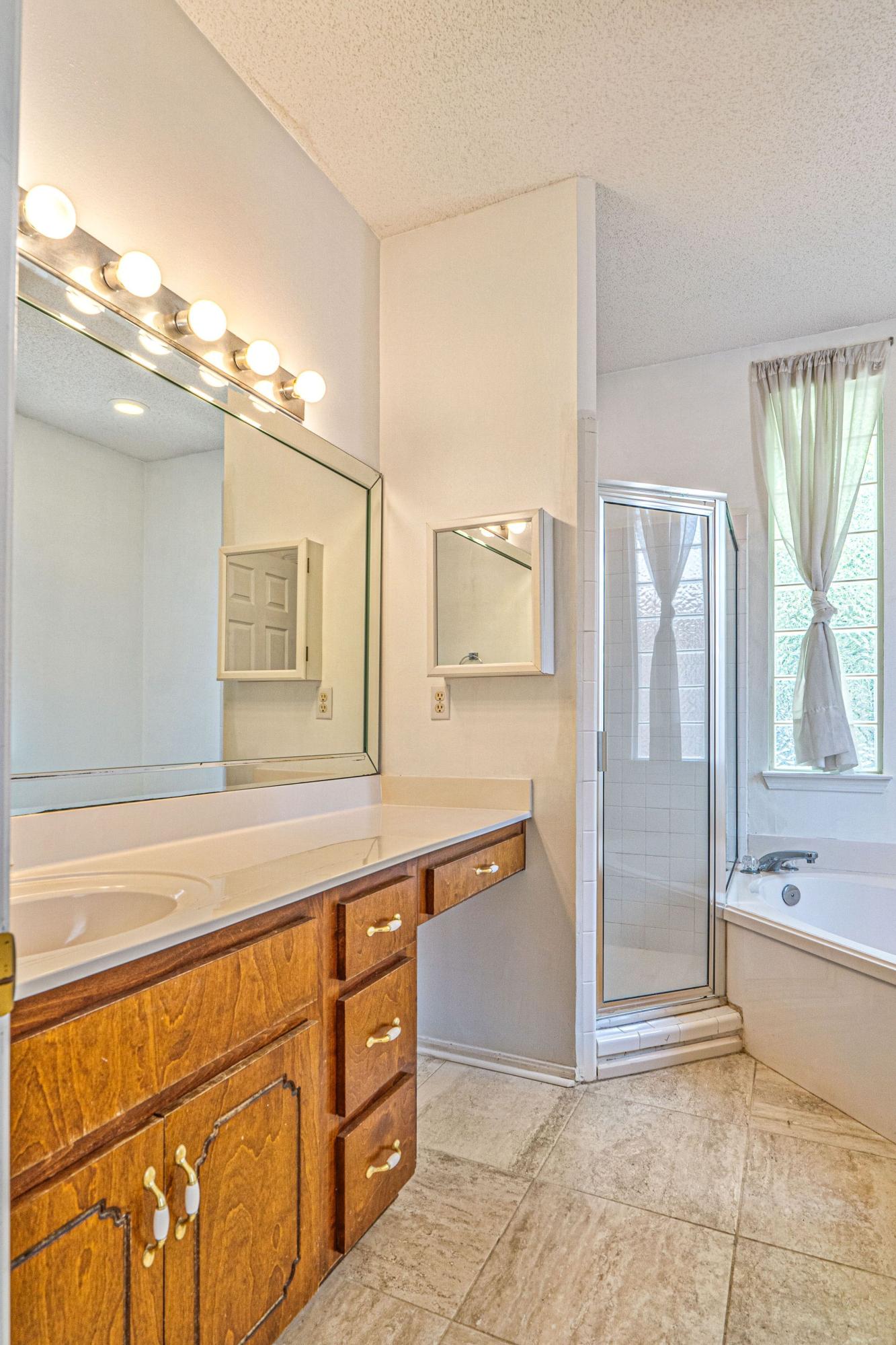 PARKWOOD COVE AT BLUEWATER BAY - Residential