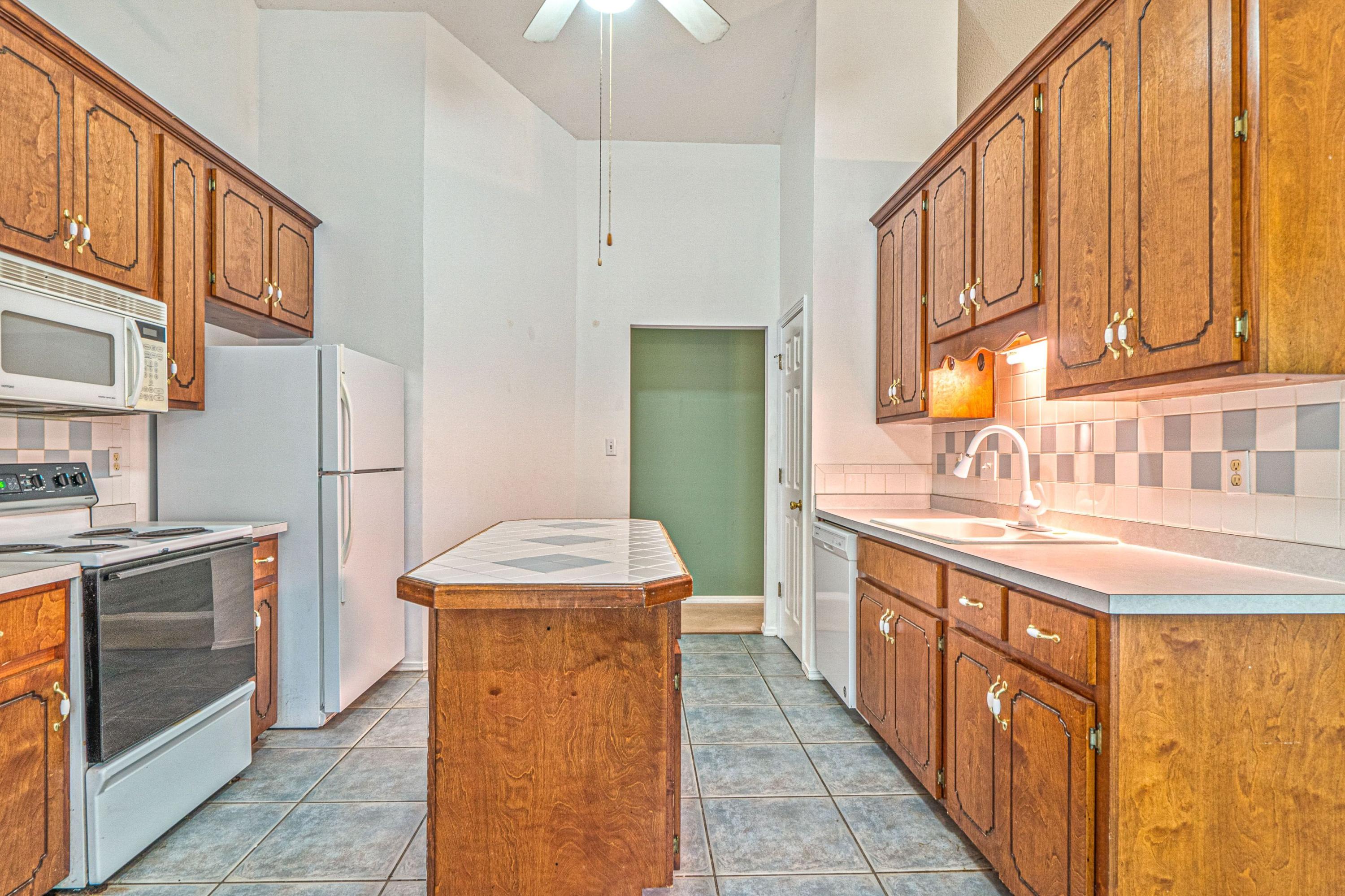 PARKWOOD COVE AT BLUEWATER BAY - Residential