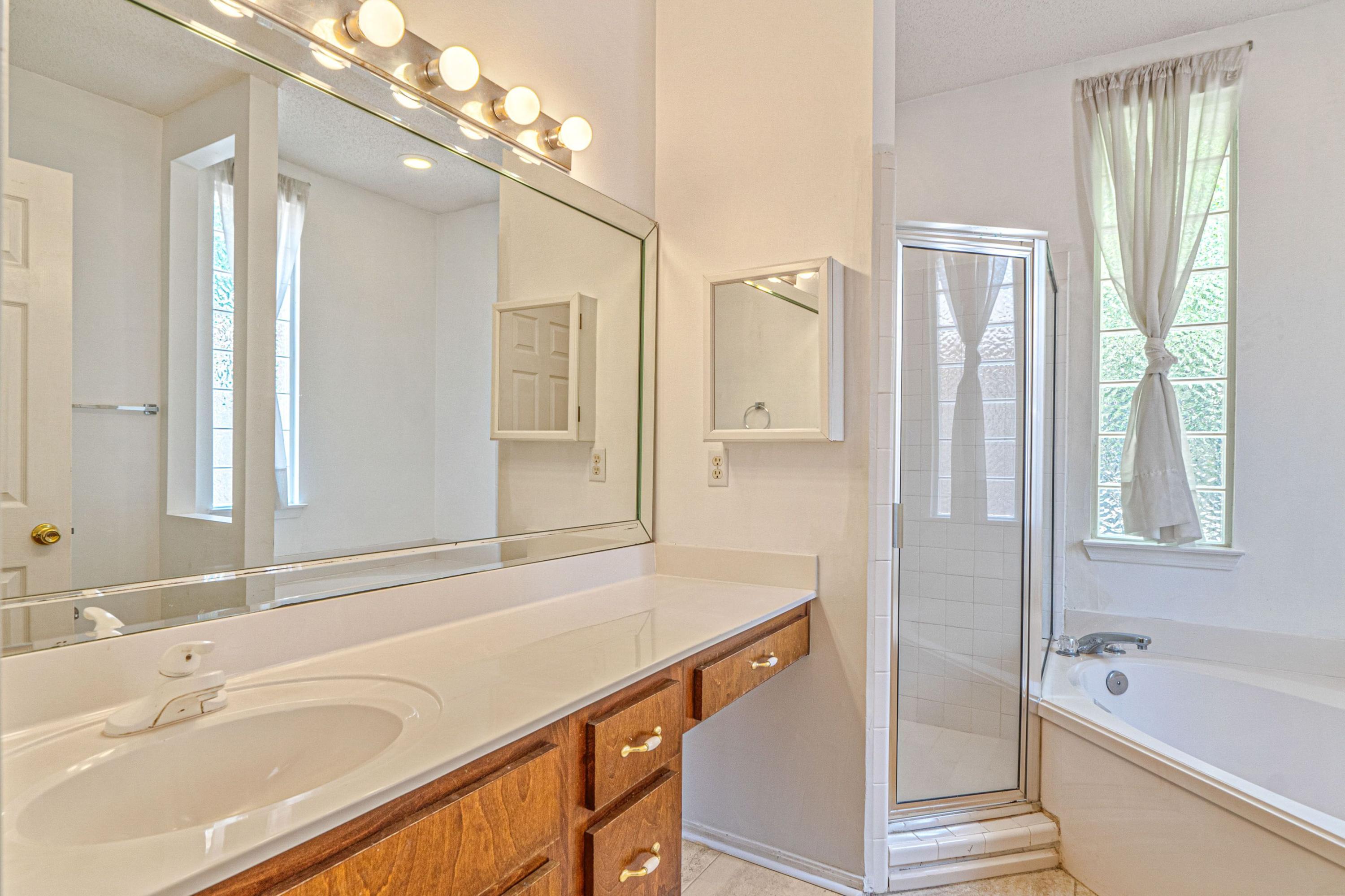 PARKWOOD COVE AT BLUEWATER BAY - Residential