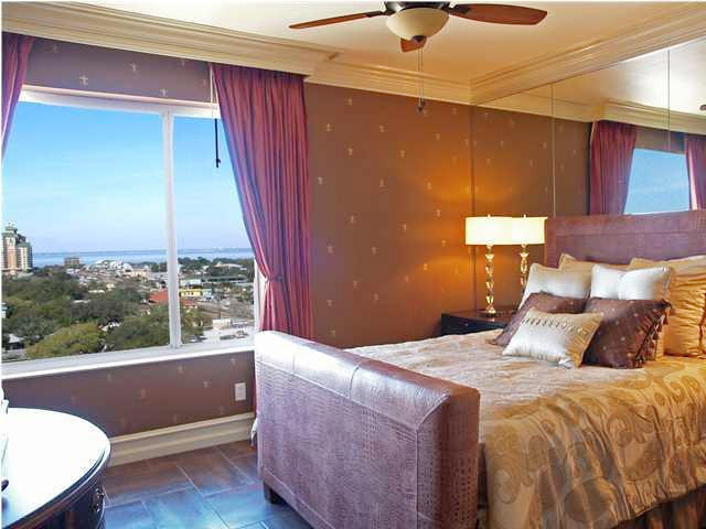 DESTIN YACHT CLUB - Residential