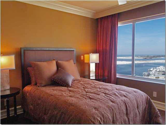 DESTIN YACHT CLUB - Residential