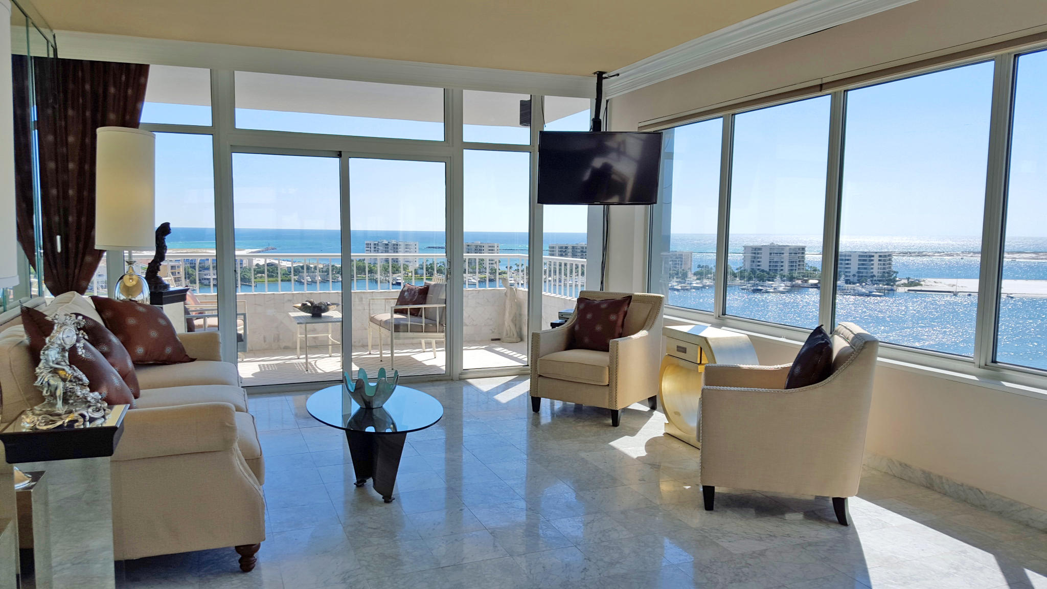 DESTIN YACHT CLUB - Residential