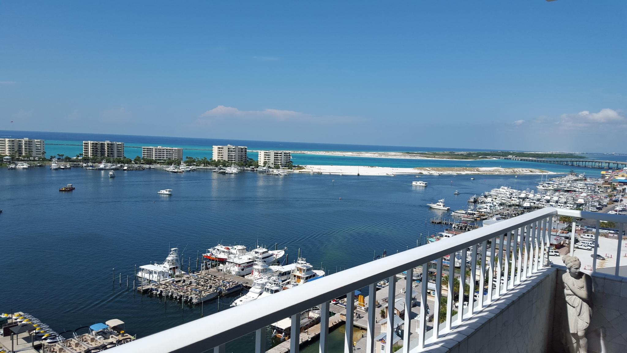 DESTIN YACHT CLUB - Residential