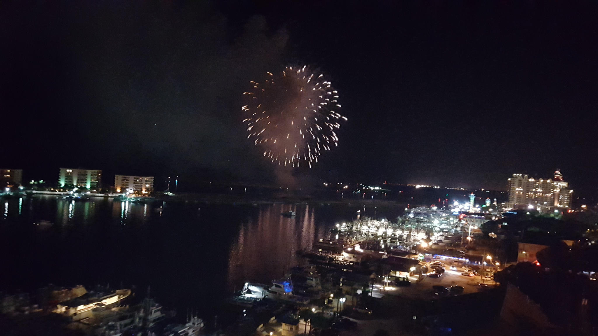 DESTIN YACHT CLUB - Residential