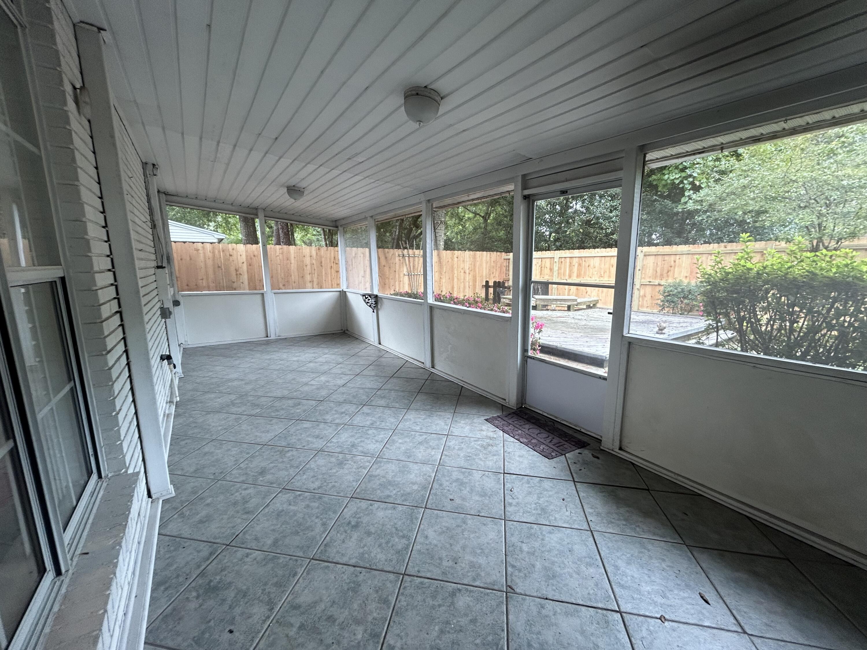 Parkwood - Residential Lease