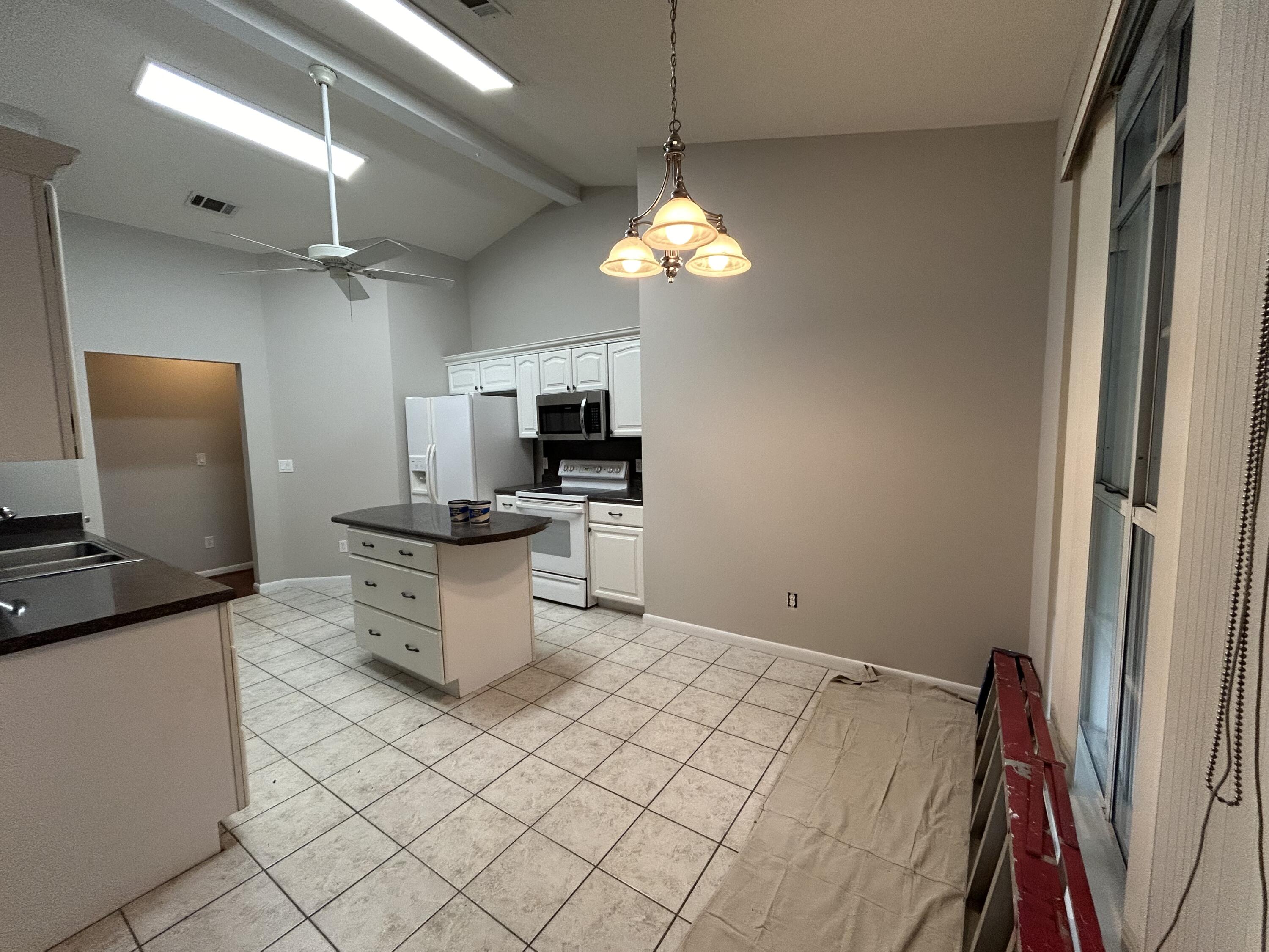 Parkwood - Residential Lease