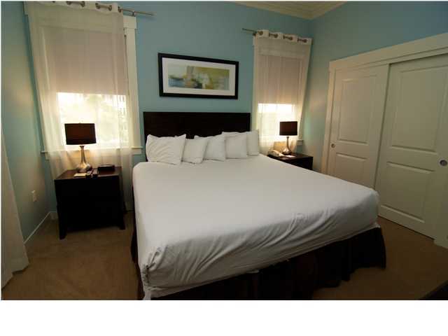 BAHIA CONDO - Residential