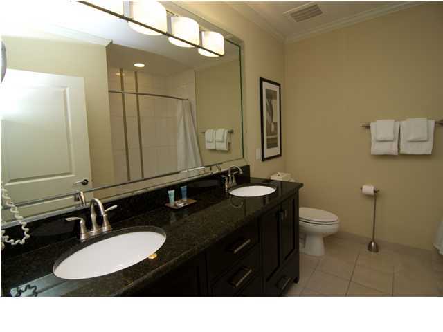 BAHIA CONDO - Residential